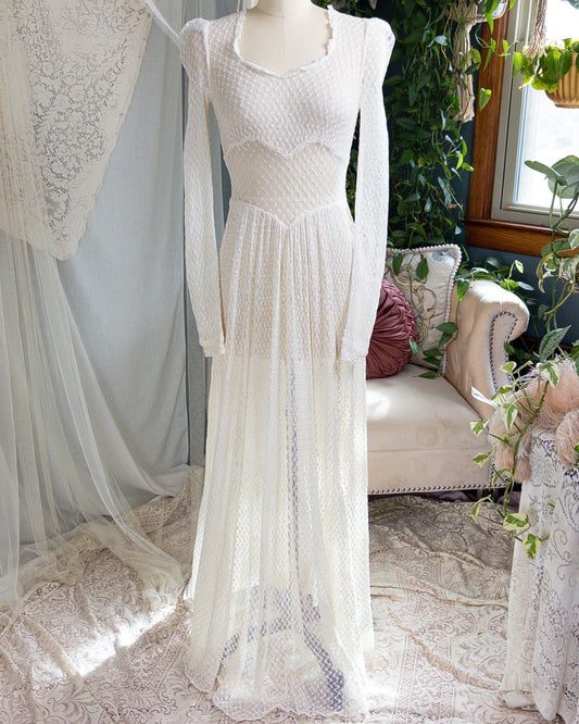 1930s - 1940s Wedding Dress - Long Sleeved Ivory Cotton Crochet with Satin Buttons | XS, Small - Daggers & Dames