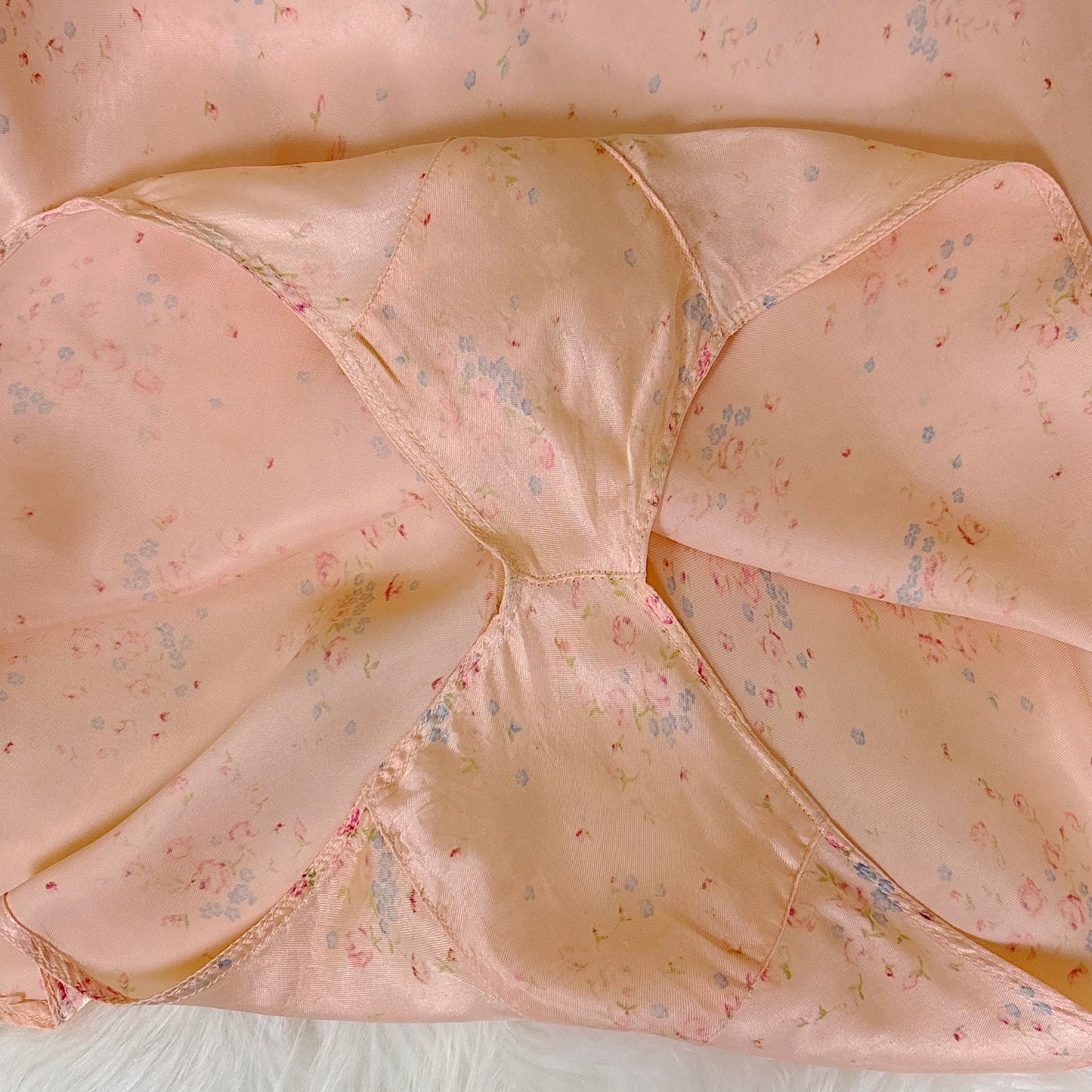 1940's Tap Pants - Pale Rose Pink Rayon Satin with Ditsy Flower Print - Daggers & Dames