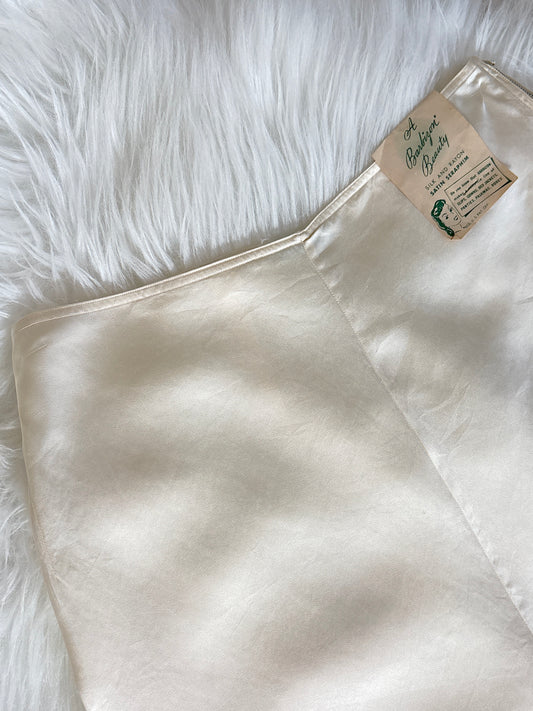 Vintage 1930's - 1940's Tap Pants - Cream Silk & Rayon Satin with Rare Zip Closure by Barbizon, New with Tags | XXS