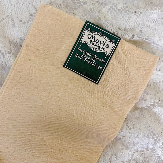 Antique 1920's Warm Ivory Cotton Knit Stockings size 8 - 8.5, by Mavi's Undalegin - New with Original Tag - Daggers & Dames