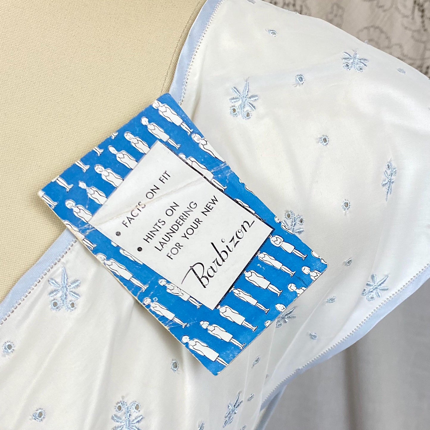 Vintage 1940's Nightgown | White Rayon Crepe with Baby Blue Embroidery | Size M, LG | Barbizon -New with Tags