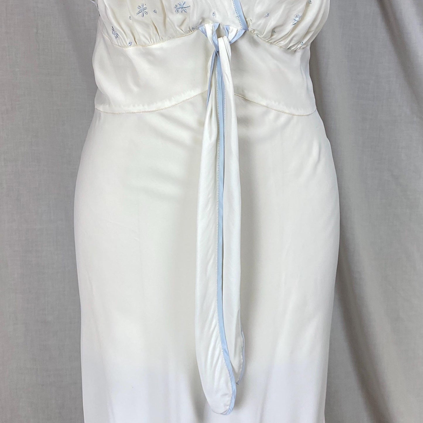 Vintage 1940's Nightgown | White Rayon Crepe with Baby Blue Embroidery | Size M, LG | Barbizon -New with Tags