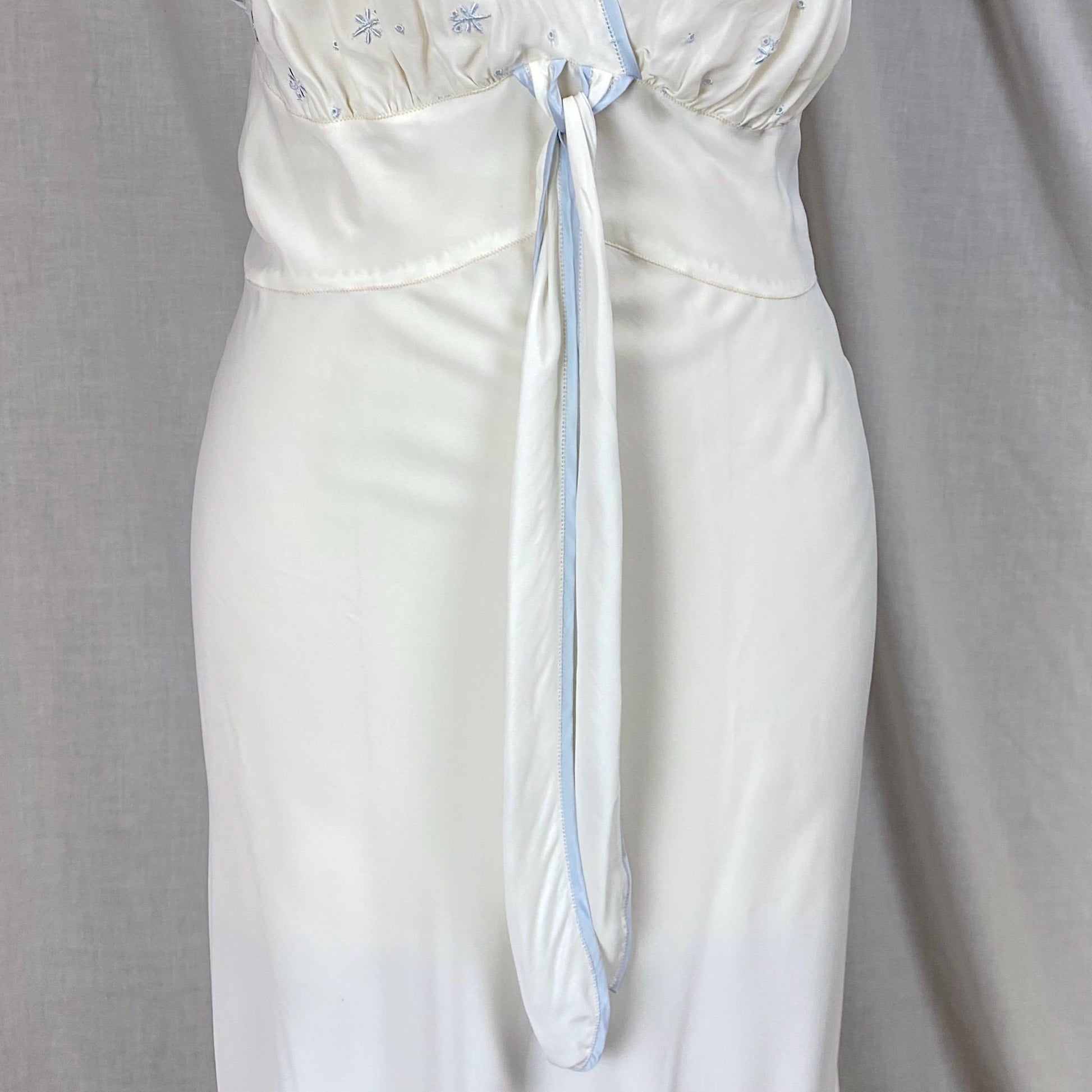 Vintage 1940's Nightgown | White Rayon Crepe with Baby Blue Embroidery | Size M, LG | Barbizon -New with Tags