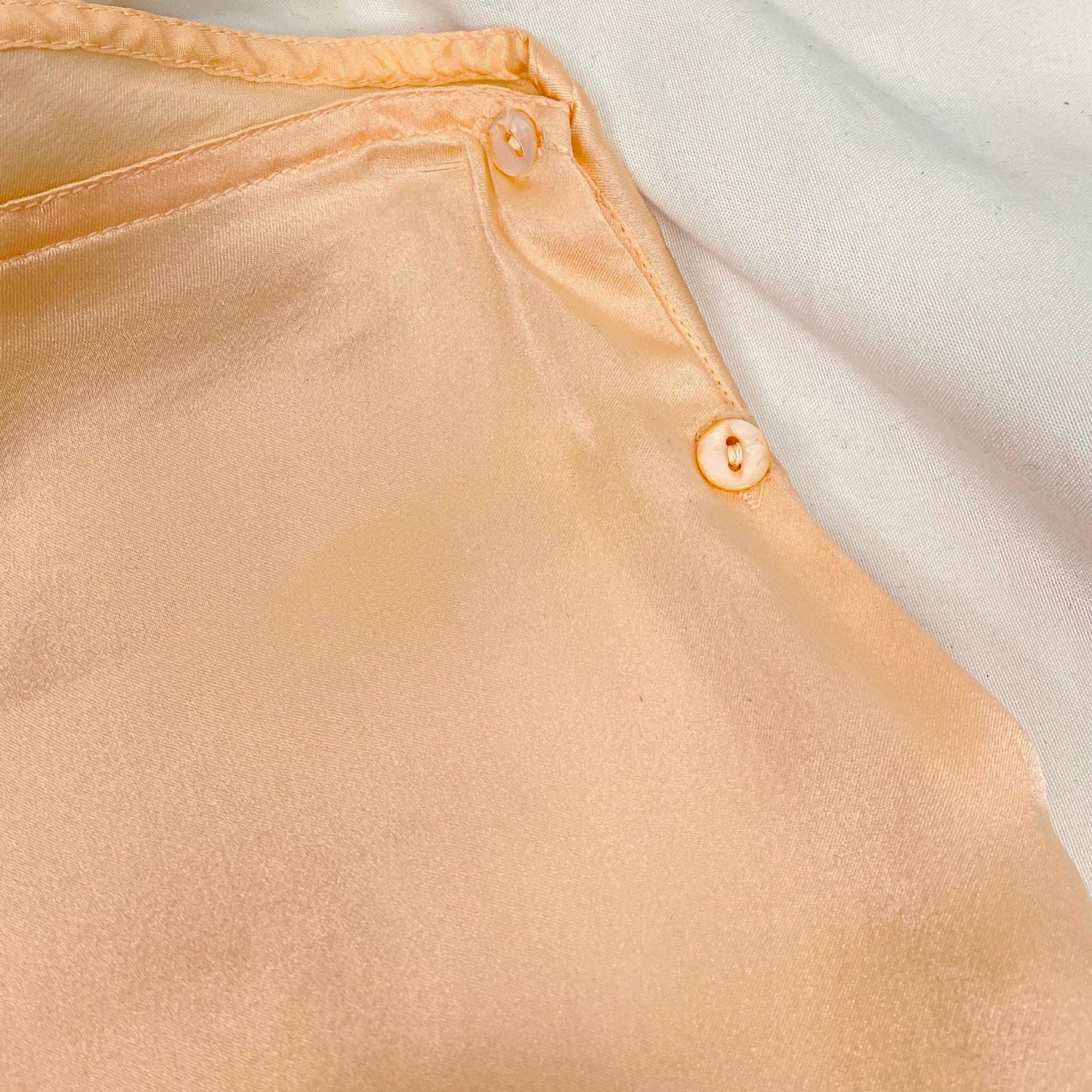 Vintage 1930's Tap Pants | Peachy Pink Silk with Satin Appliques & Scalloped Hem | Size XS