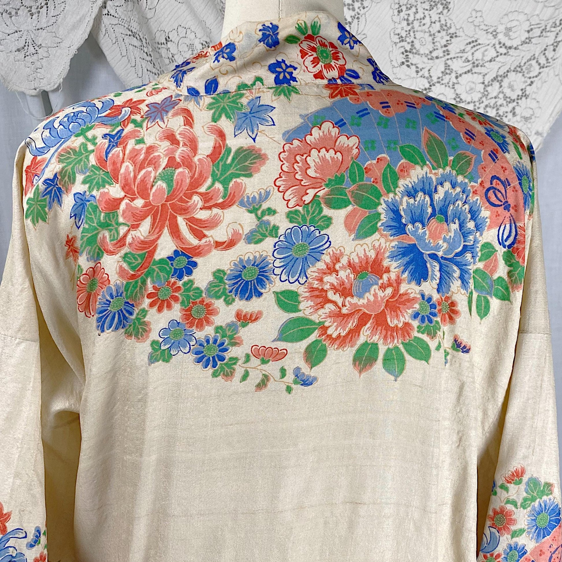 Vintage 1920's Japanese Robe | Natural Pongee Silk with Bold Floral Print & Side Tie | Size S, M, LG