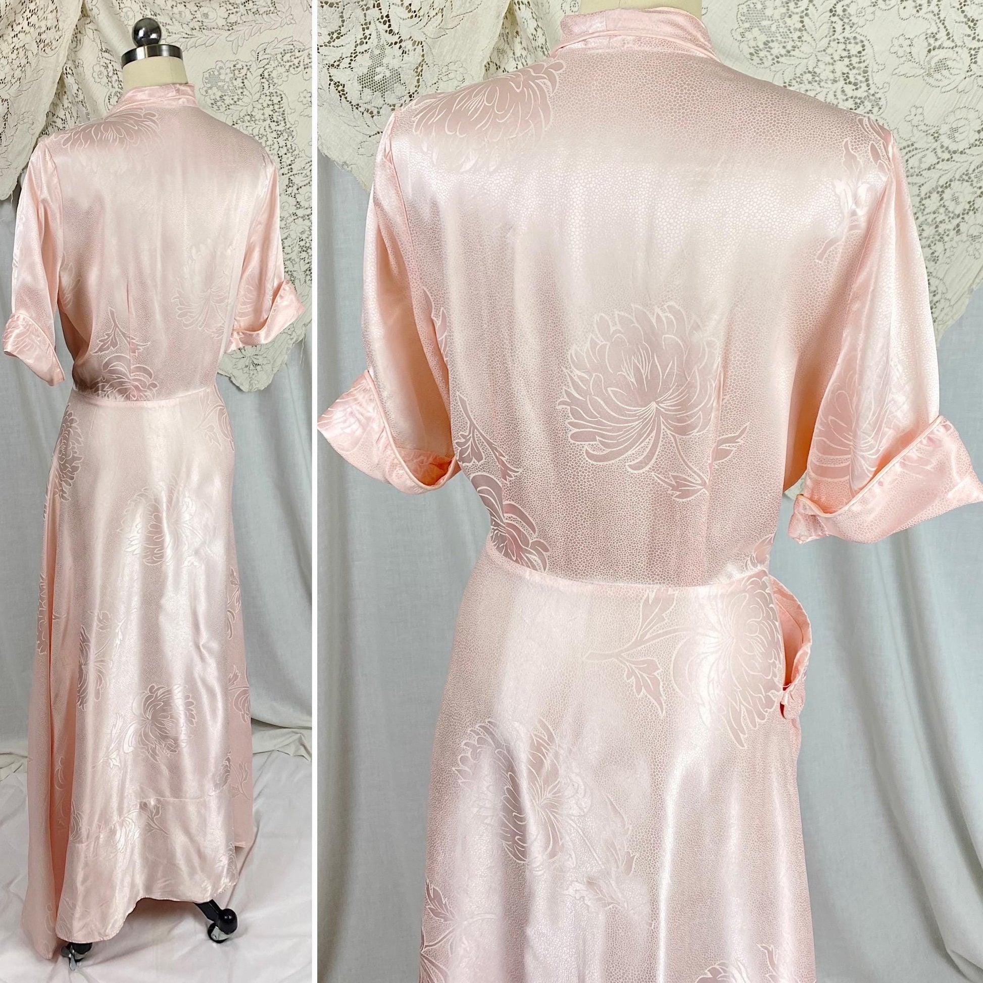 Vintage 1940's - 1950's Dressing Gown Robe | Pale Rose Pink Rayon Satin with White Peony Floral Print | Size M, LG