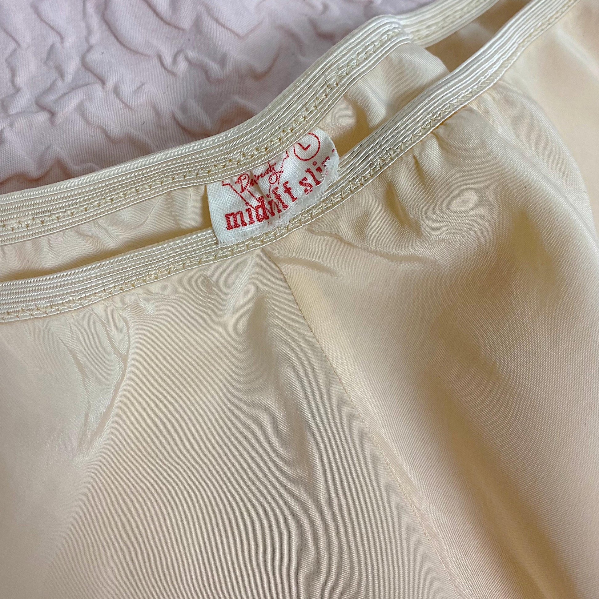 Vintage 1940's Tap Pants | Pale Nude Rayon with Ruffled Ivory Fan Lace | Size S, M | By Du Benay Midriff Slip