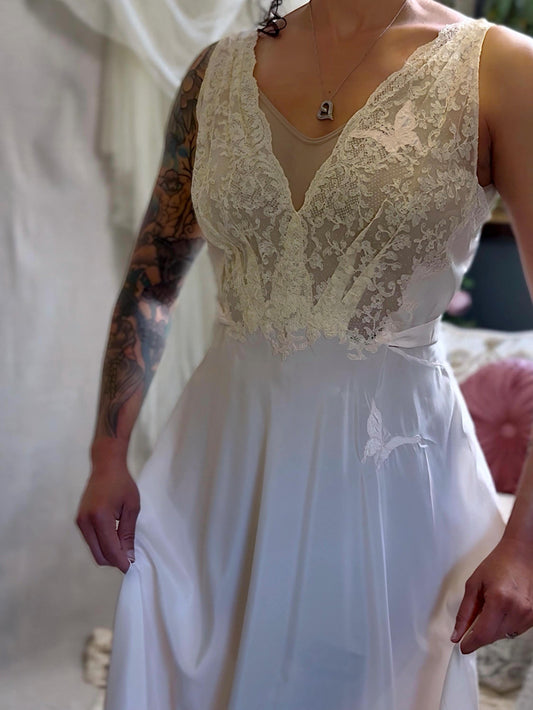 Vintage 1940’s - 1950’s Nightgown - Palest Pink Nylon Crepe with Ivory Floral Lace & Butterfly Appliqués by Hatem | M, LG