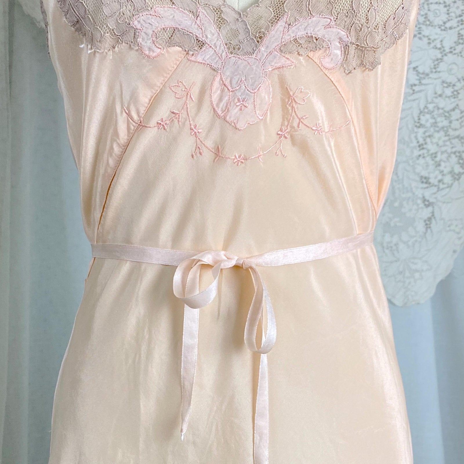 Vintage 1930's - 1940's Teddy Chemise | Pearlescent Peach Silk with Warm Nude Lace | Size S, M - Daggers & Dames