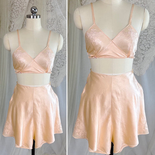 Vintage 1930's Hand Stitched Champagne Silk Satin Kestos Style Bra & Tap Pants Dance Set, size M - Daggers & Dames