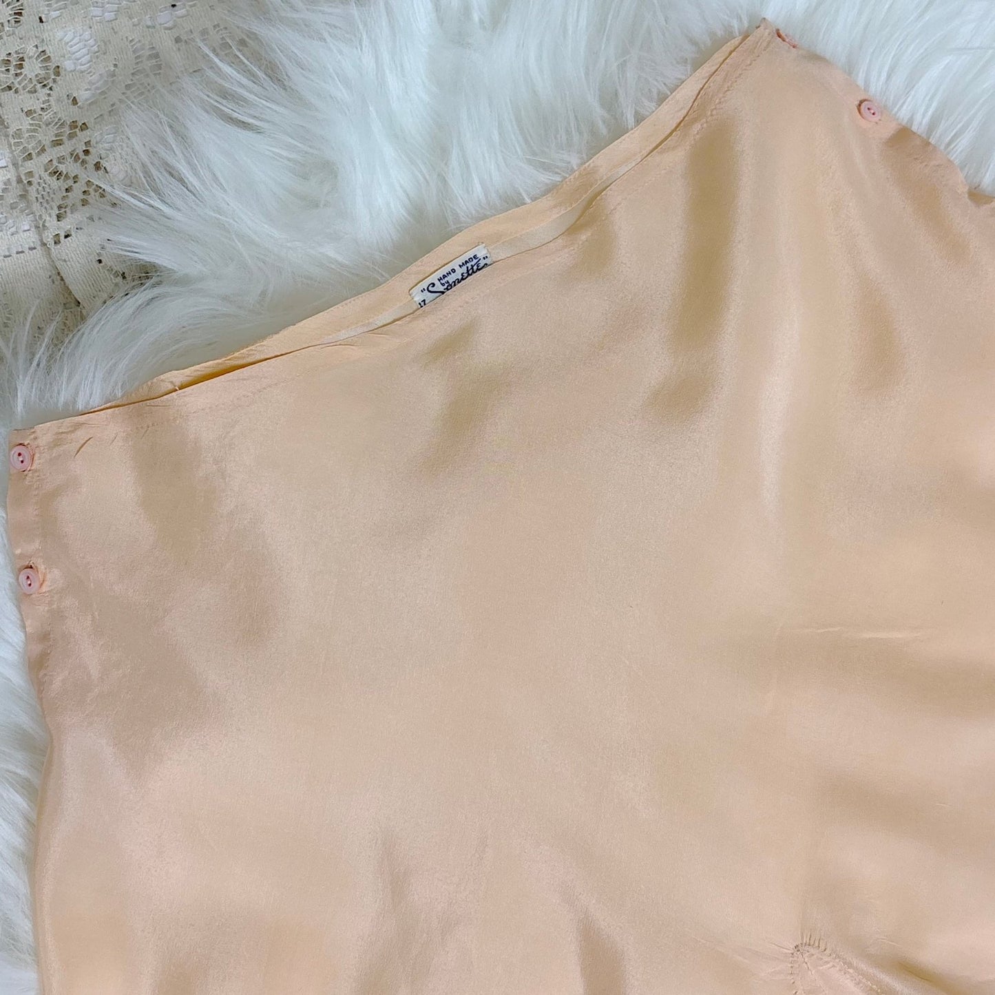Vintage 1930's Hand Stitched Pale Peach Silk Tap Pants with Ladder Stitch Detail - By Sonette, Size M - Daggers & Dames