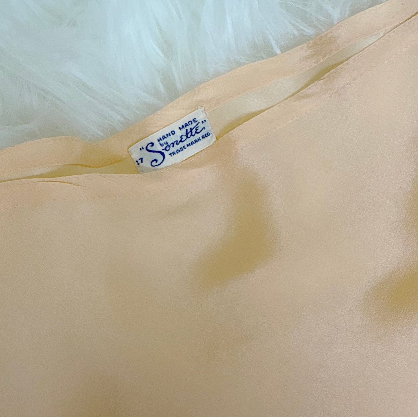 Vintage 1930's Hand Stitched Pale Peach Silk Tap Pants with Ladder Stitch Detail - By Sonette, Size M - Daggers & Dames