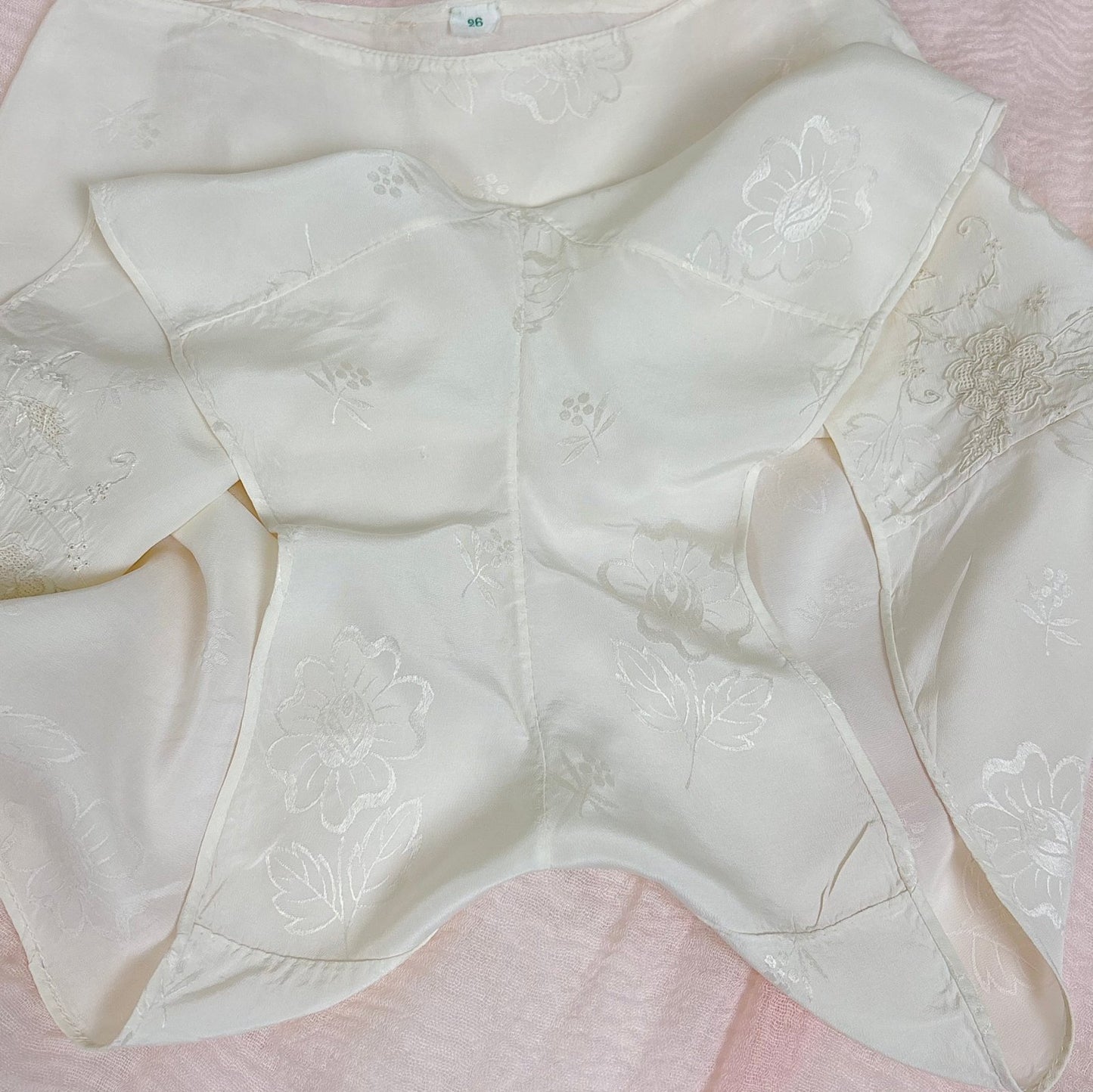 Vintage 1930's Hand Stitched White Silk Tap Pants with Satin Rose Damask Pattern - Size XS - Daggers & Dames