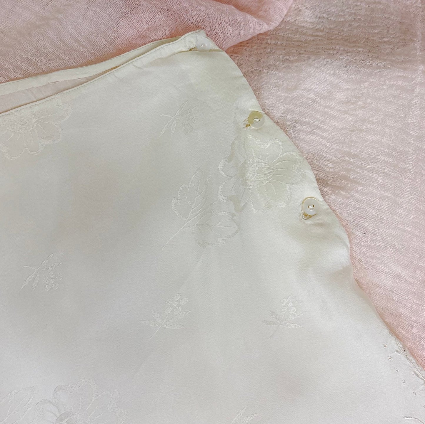 Vintage 1930's Hand Stitched White Silk Tap Pants with Satin Rose Damask Pattern - Size XS - Daggers & Dames