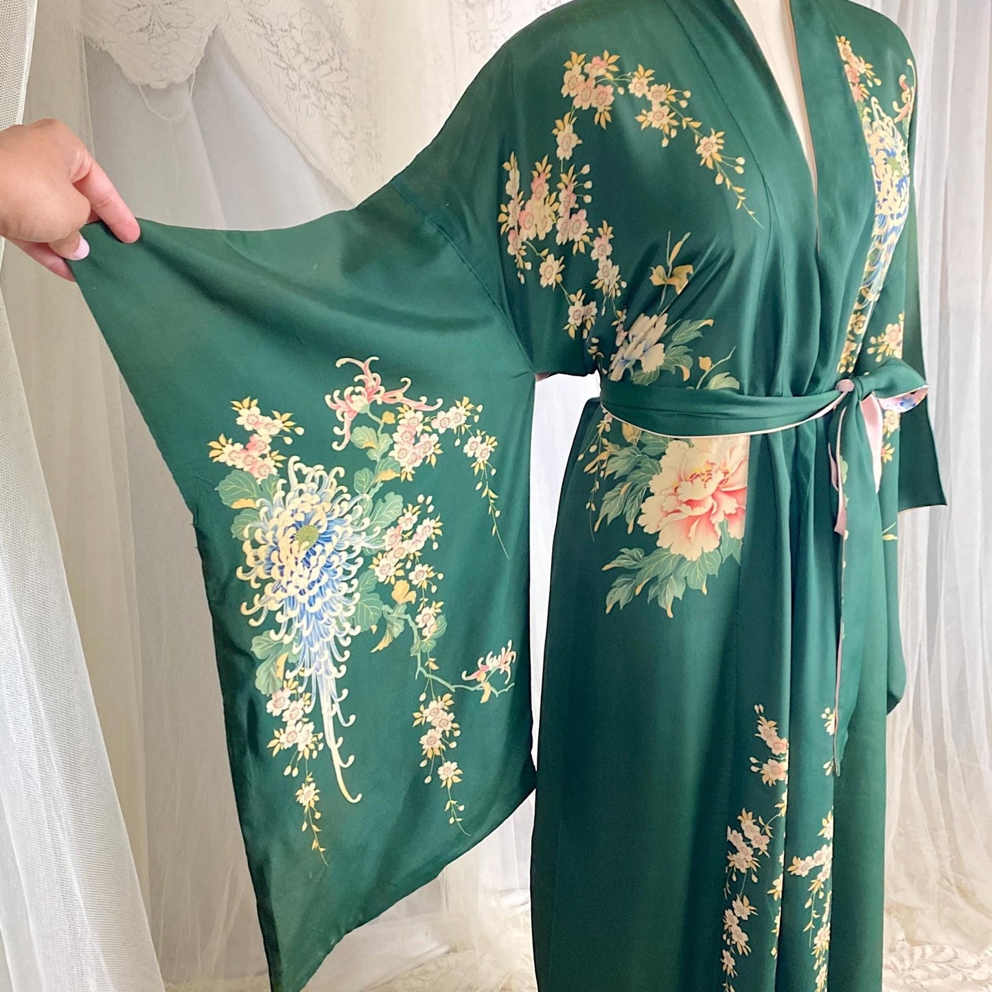 Vintage 1930's Japanese Kimono Robe | Forest Green Silk with Elaborate Hand Painted Floral Pattern | Size Free - Daggers & Dames