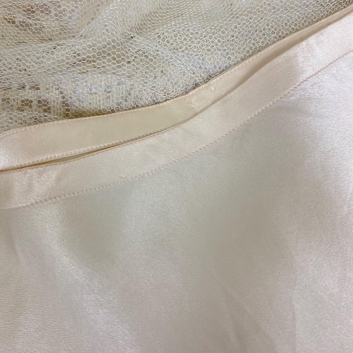 Vintage 1930's Tap Pants - Pearl White Silk Satin with Warm Nude Lace Inserts & Scalloped Edges - Size S - Daggers & Dames