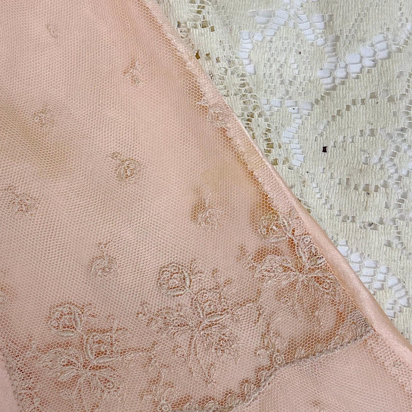 Vintage 1930's Teddy Chemise - Rose Gold Pink Silk with Warm Beige Tambour Lace - Size XS - Daggers & Dames