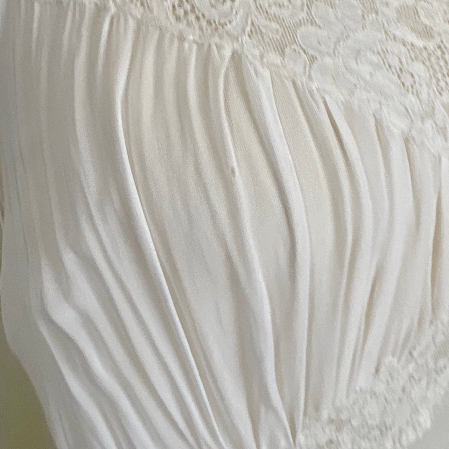 Vintage 1940's Bright White Crepe Back Satin & Chiffon Nightgown, size XS, S - Daggers & Dames