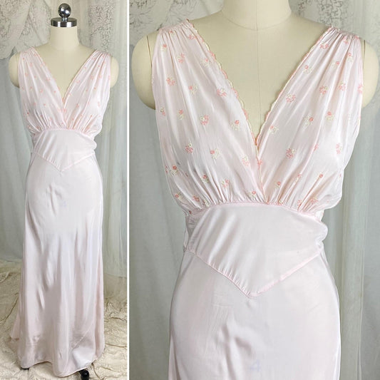 Vintage 1940s Powder Pink Rayon Nightgown with Floral Embroidery by HiStepper - Size S, M - Daggers & Dames