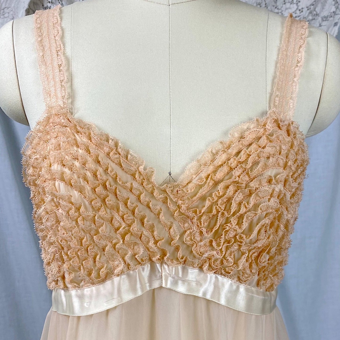 Vintage 1950's - 1960's Babydoll Nightgown | Pale Peach Nylon Chiffon with Ruffled Blush Pink Lace | Size S - Daggers & Dames