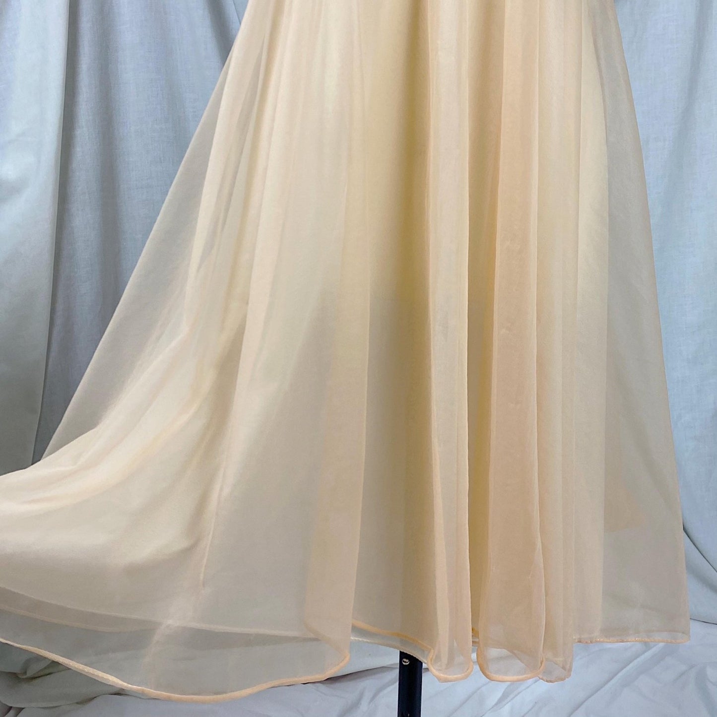 Vintage 1950's - 1960's Babydoll Nightgown | Pale Peach Nylon Chiffon with Ruffled Blush Pink Lace | Size S - Daggers & Dames
