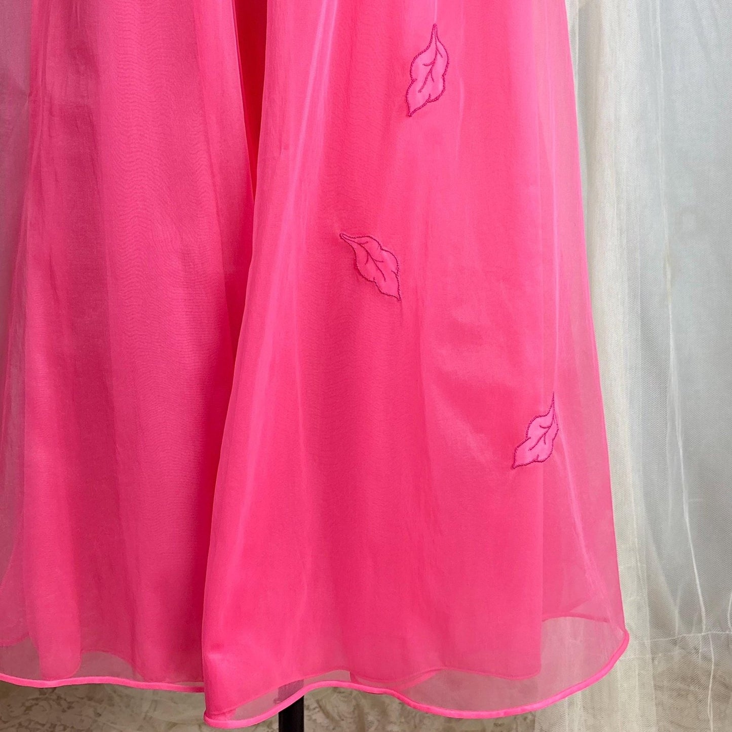 Vintage 1960's Nightgown & Peignoir Set - Bright Pink Nylon Chiffon with Flower Petal Appliques - Size S, M - By Laros - Daggers & Dames