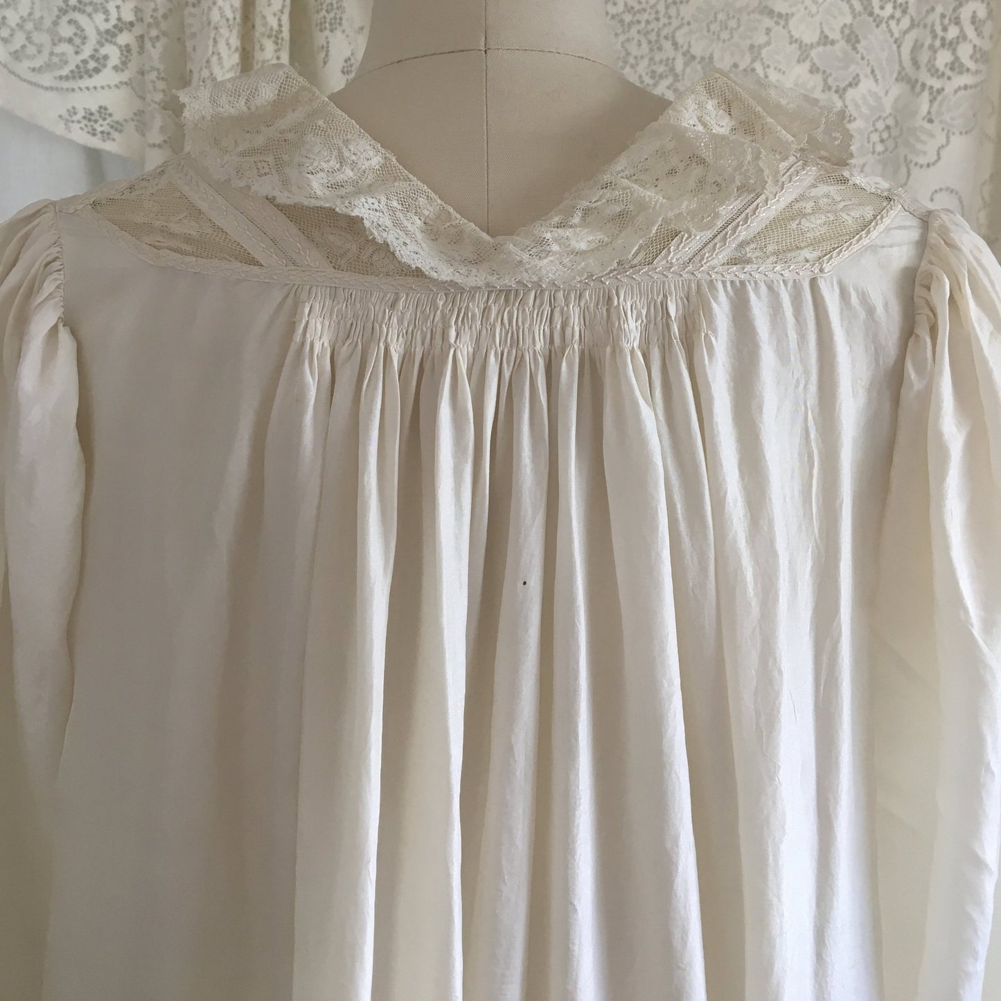Antique 1900's Victorian Nightgown | White silk with Ruffled Valenciennes Lace & Mother of Pearl Buttons | Size S, MED - Daggers & Dames
