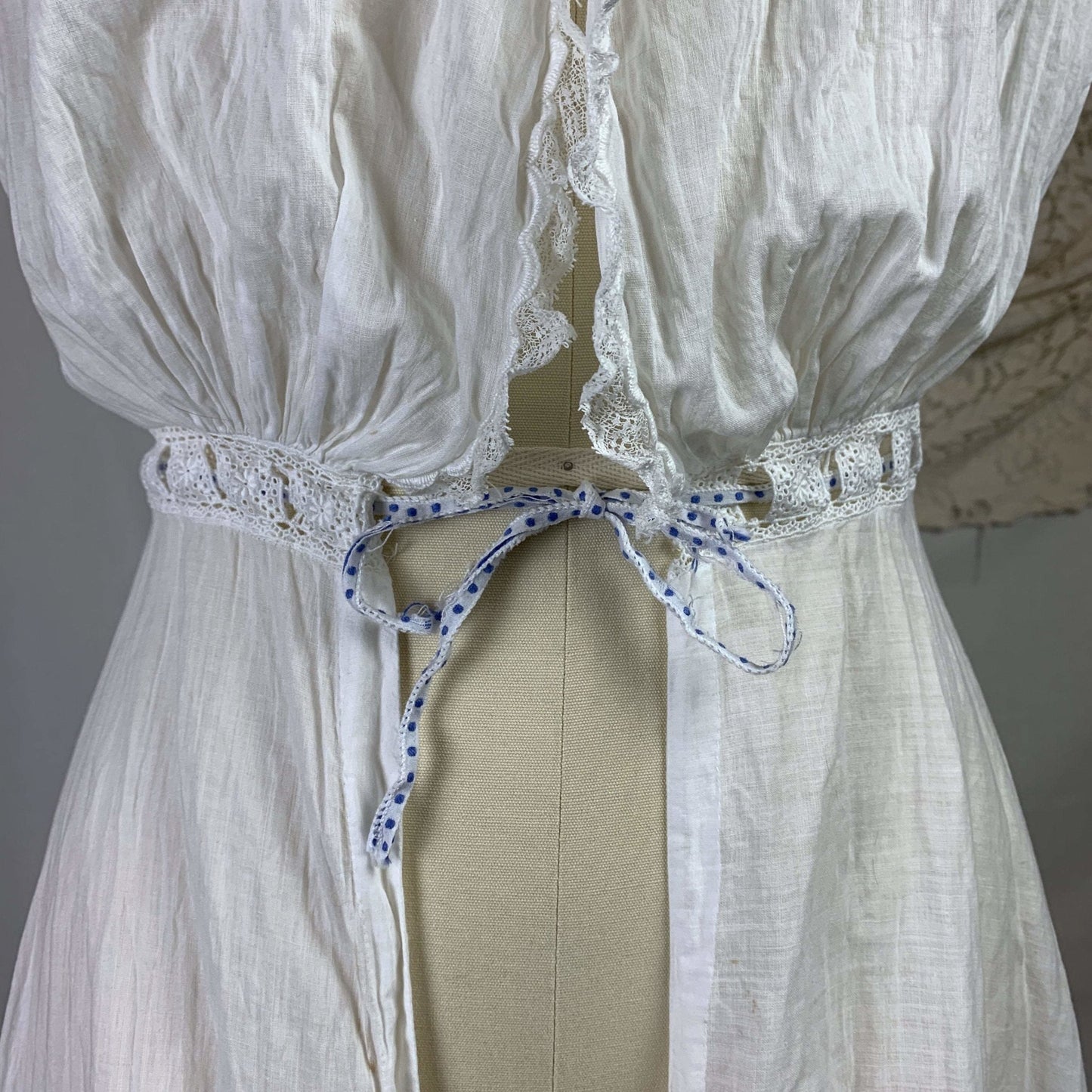 Antique 1910's Edwardian Camiknickers | Sheer White Cotton Lawn with Floral Embroidery & Lace | Size XXS, XS - Daggers & Dames