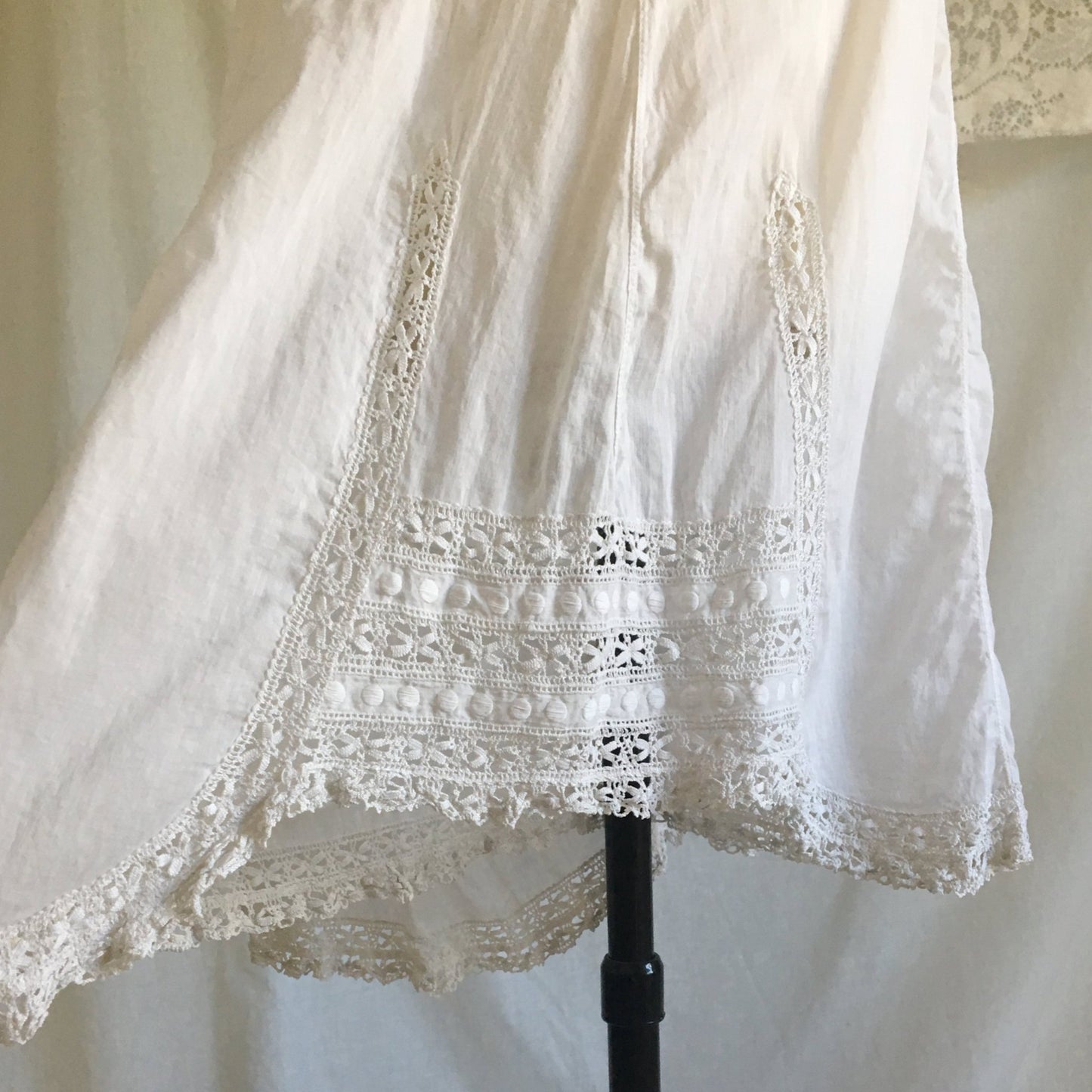 Antique 1910's Edwardian Camiknickers | White Cotton Linen Teddy with Embroidery & Eyelet Lace | Size S, MED - Daggers & Dames