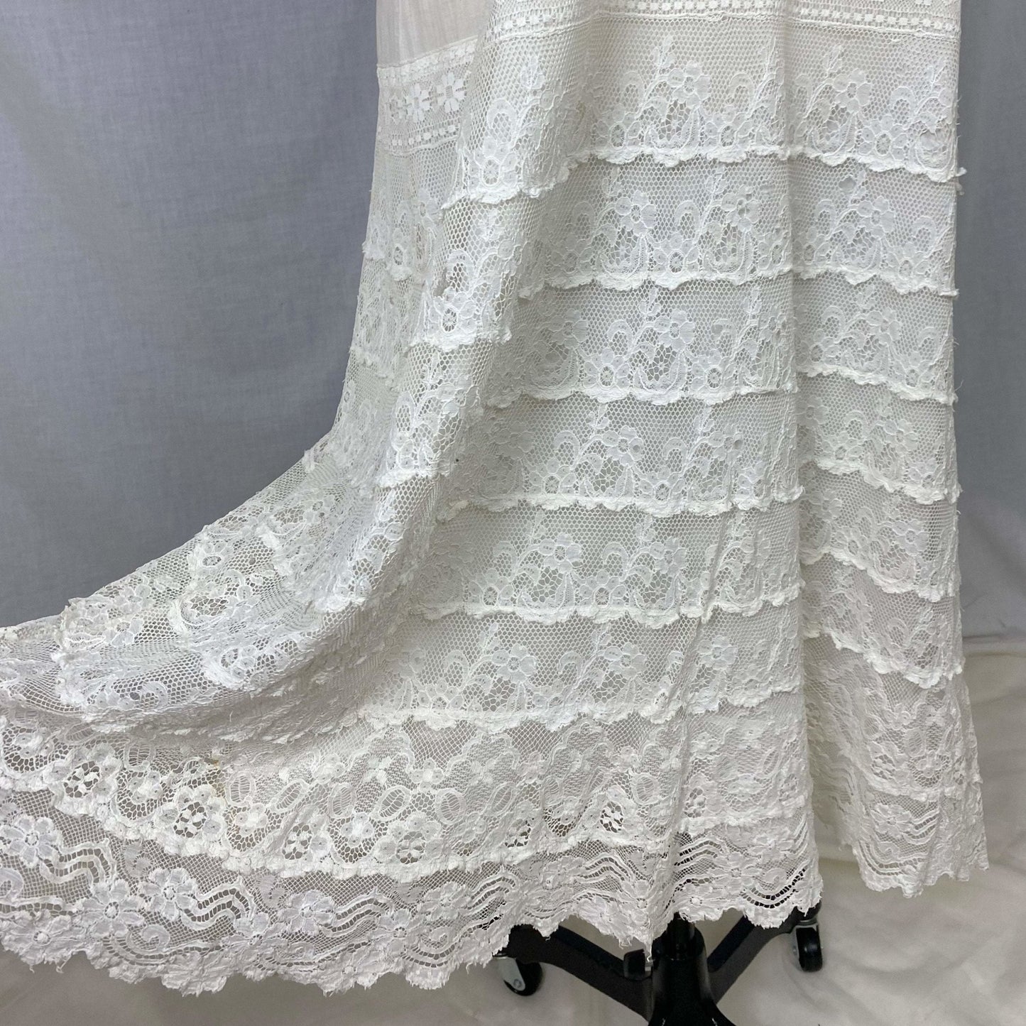 Antique 1910's Edwardian Chemise | Bright White Cotton Lawn with Valenciennes Lace | Size S, M - Daggers & Dames
