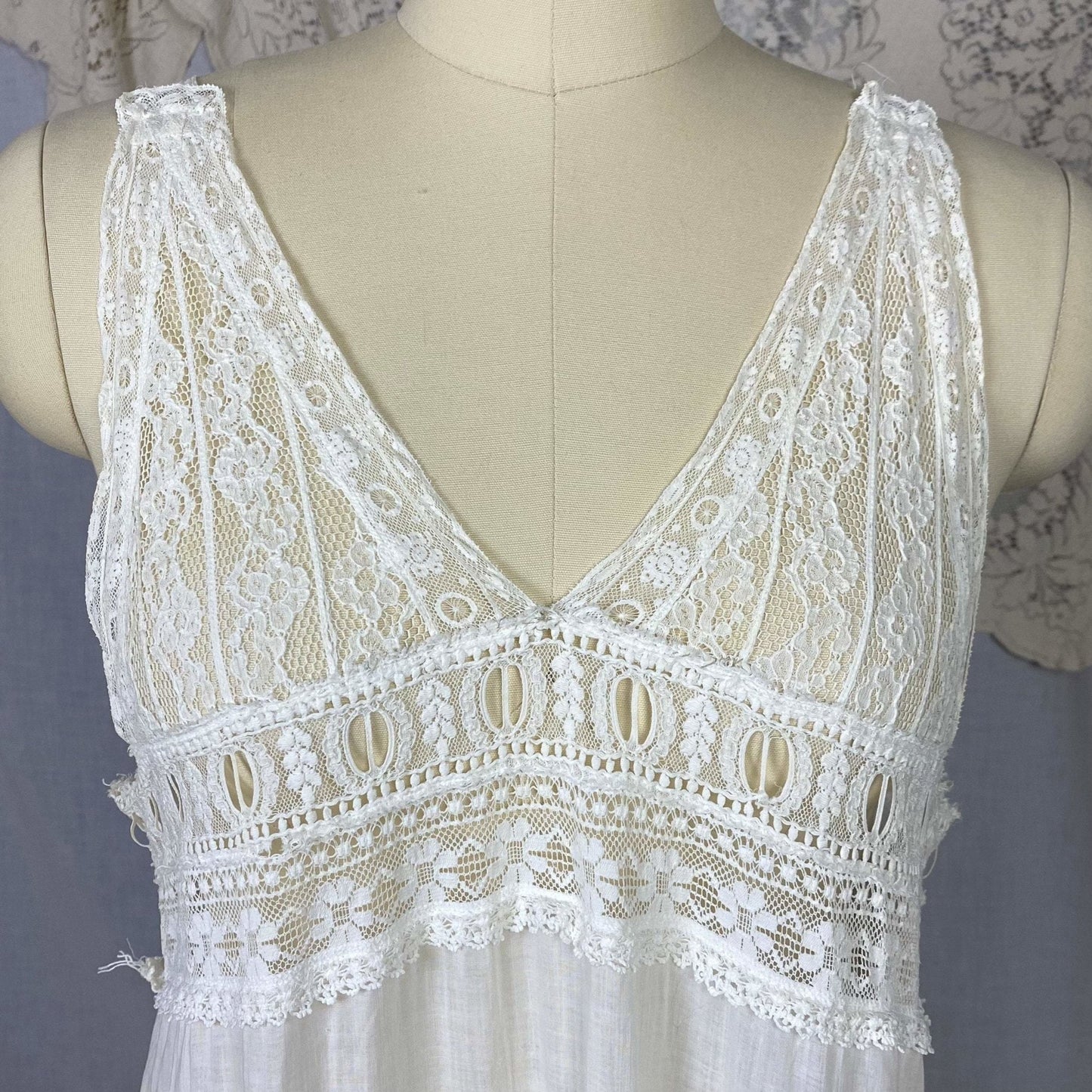 Antique 1910's Edwardian Chemise | Bright White Cotton Lawn with Valenciennes Lace | Size S, M - Daggers & Dames