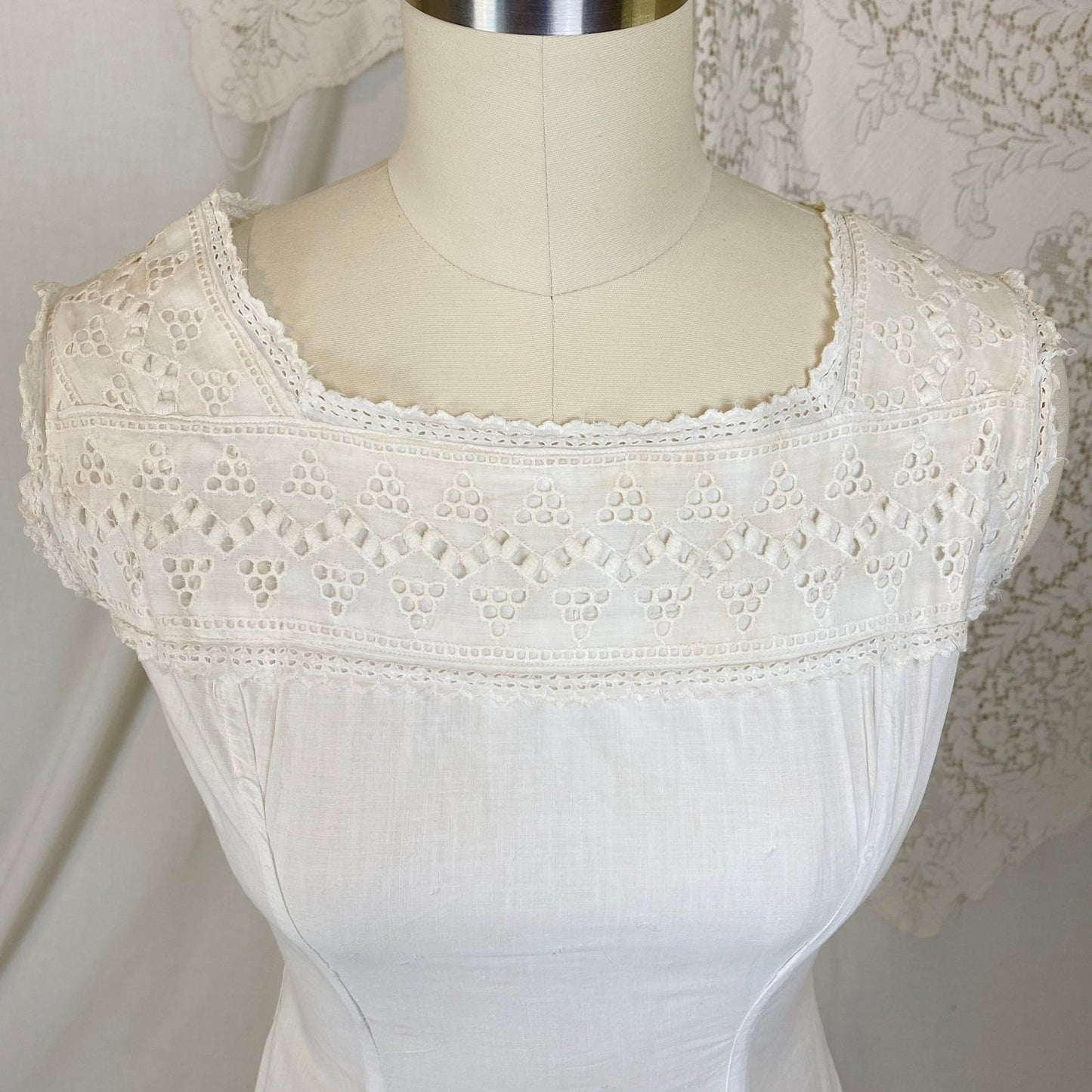 Antique 1910's Edwardian Chemise Gown | Crisp White Cotton with Eyelet Lace & Button Closure | Size XXS - Daggers & Dames
