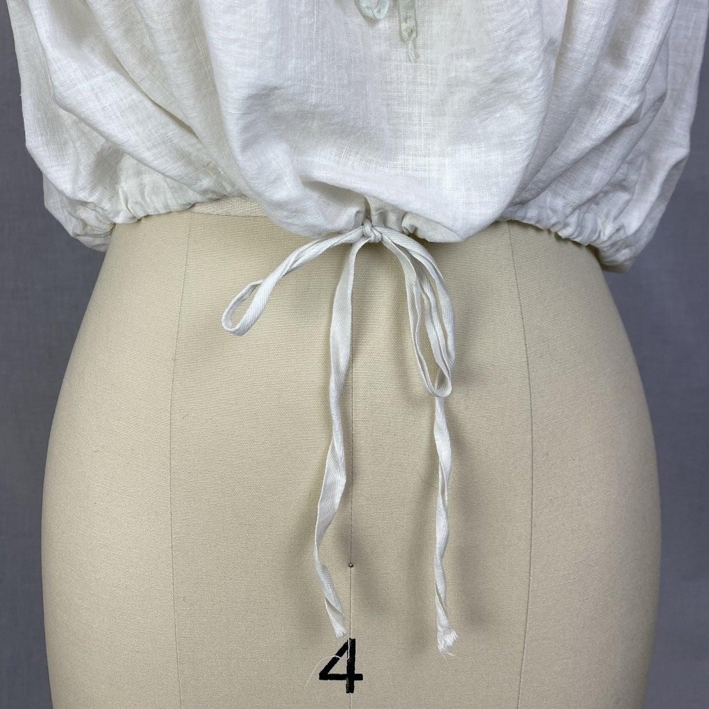 Antique 1910's Edwardian Corset Cover | White Cotton Lawn with Ruffled Lace & Pale Blue Silk Ribbon | Size XS, S - Daggers & Dames