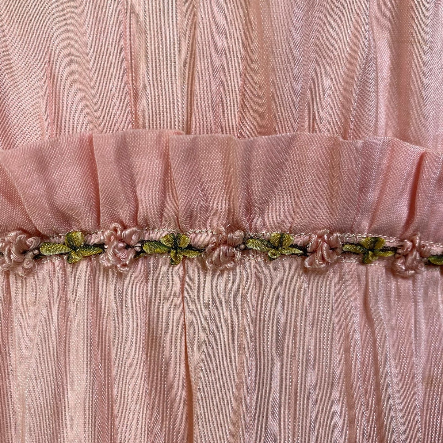 Antique 1910's Edwardian Dressing Gown Robe | Tea Rose Pink Cotton with Embroidered Ruffled Tulle | Size XS - Daggers & Dames