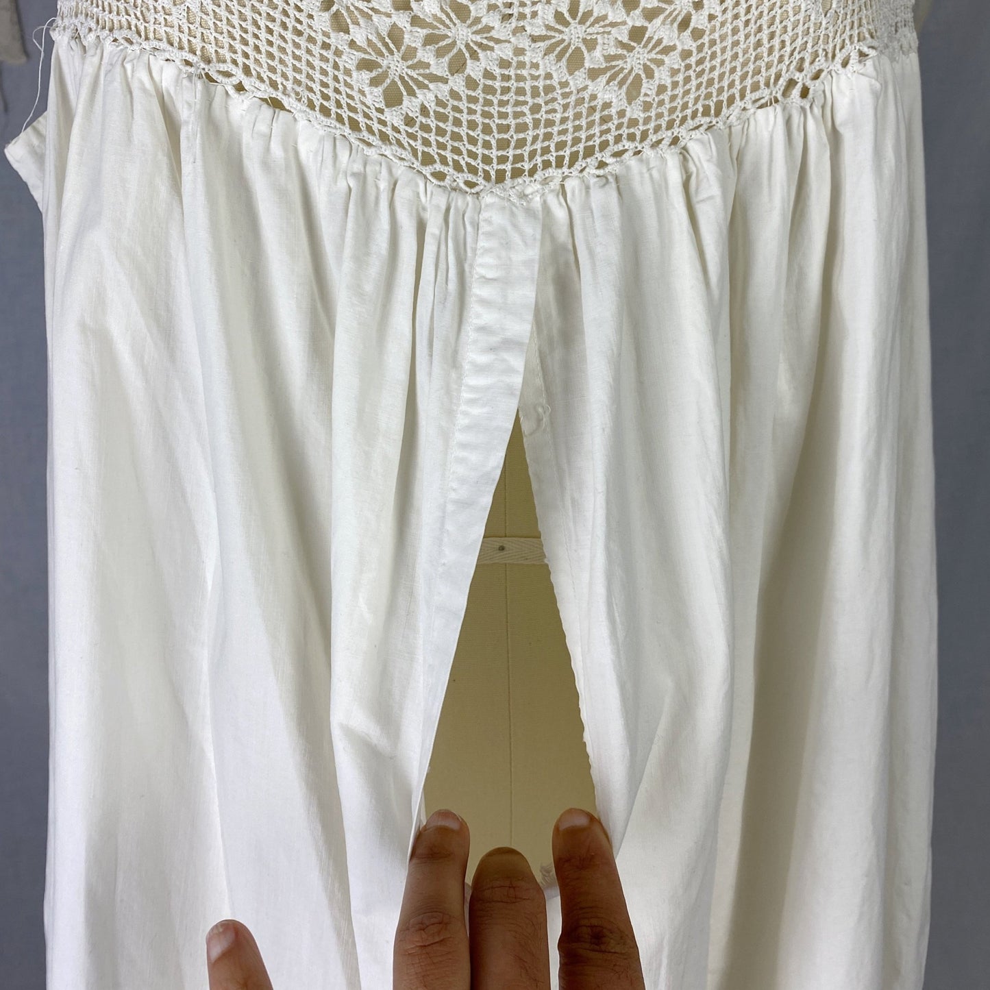 Antique 1910's Edwardian Nursing Gown | Hand Stitched Soft White Cotton with Crochet & Eyelet Lace | Size Free - Daggers & Dames