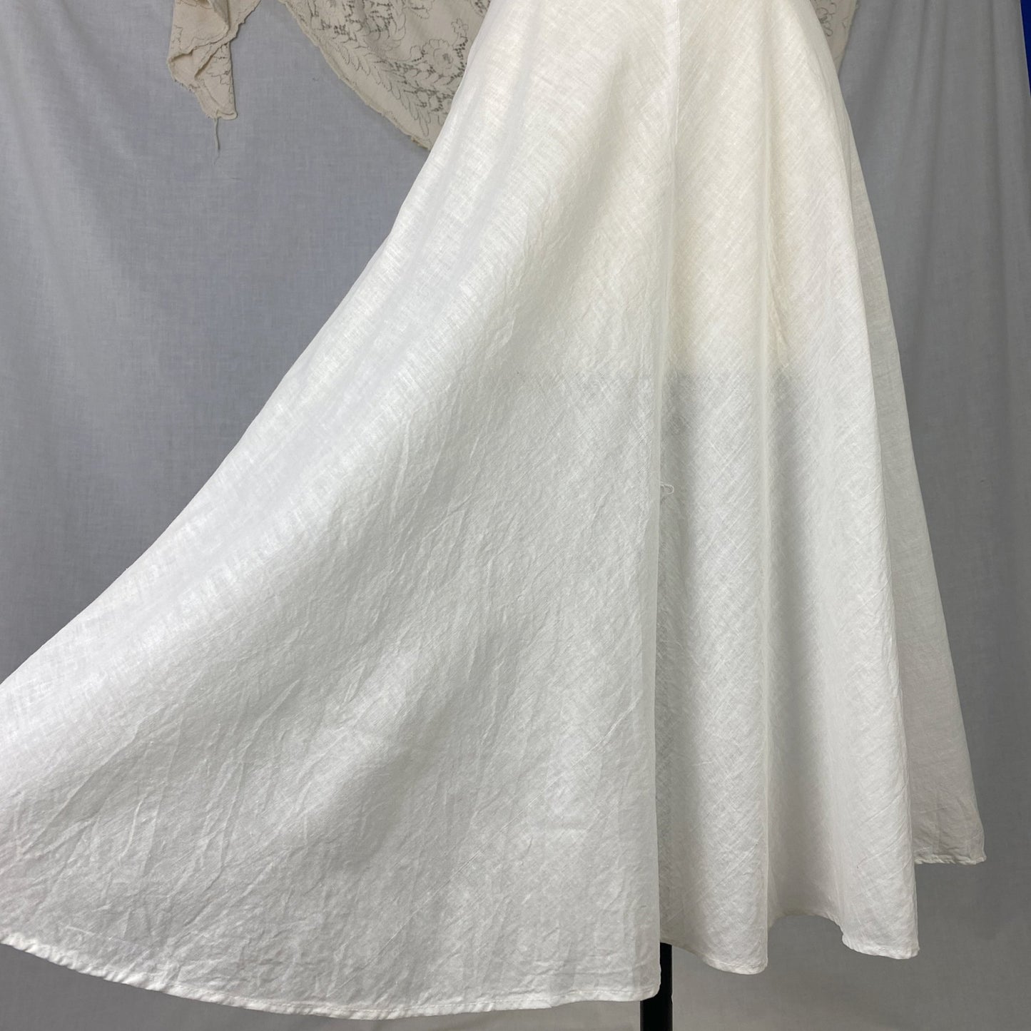Antique 1910's Edwardian Petticoat | Crisp White Cotton Muslin with Satin Ribbon Tie | Size XS, S - Daggers & Dames