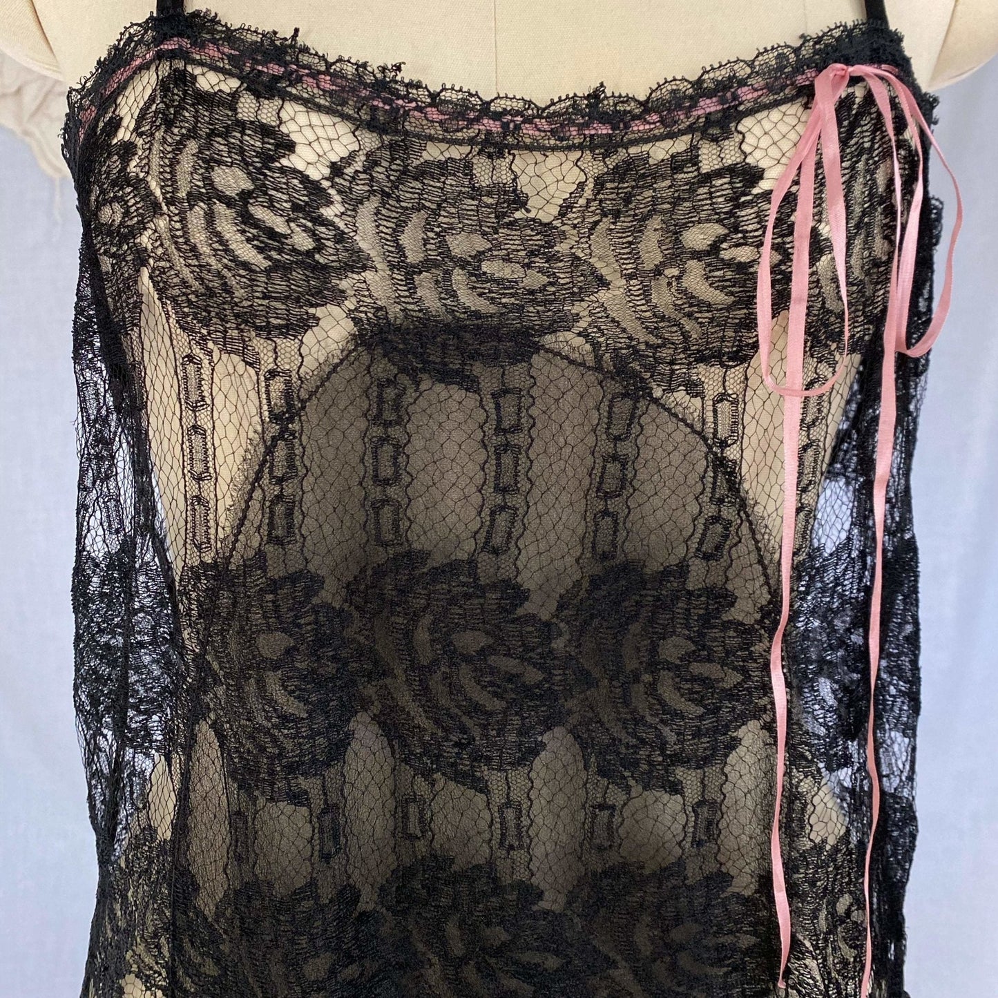 Antique 1920's Chemise | Black Rose Chantilly Lace with Silk Chiffon & Rose Pink Silk Ribbon | Size XS, S - Daggers & Dames