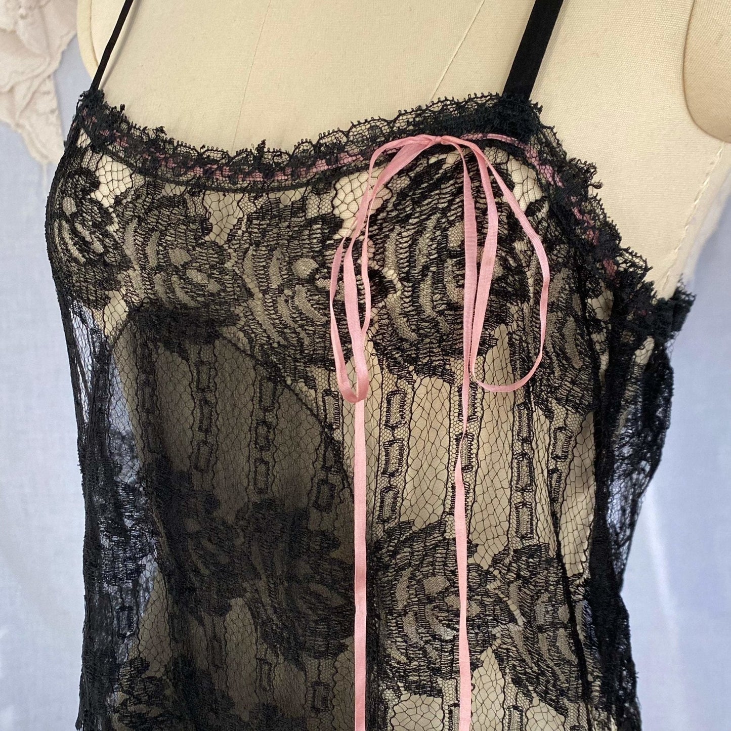Antique 1920's Chemise | Black Rose Chantilly Lace with Silk Chiffon & Rose Pink Silk Ribbon | Size XS, S - Daggers & Dames