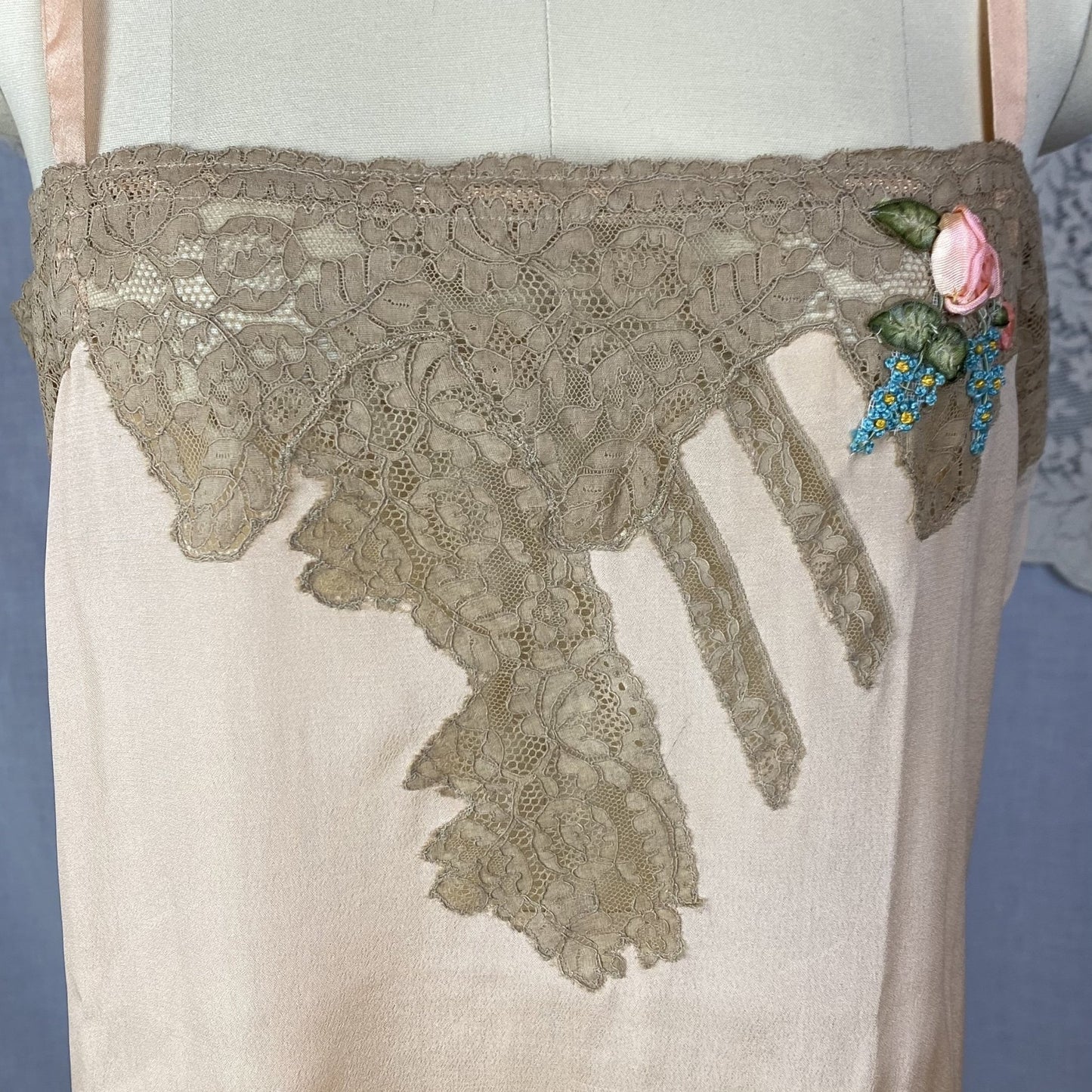 Antique 1920's Chemise | Peachy Rose Pink Silk Charmeuse with Mocha Lace & Rosette | Size S, M | New Old Stock - Daggers & Dames