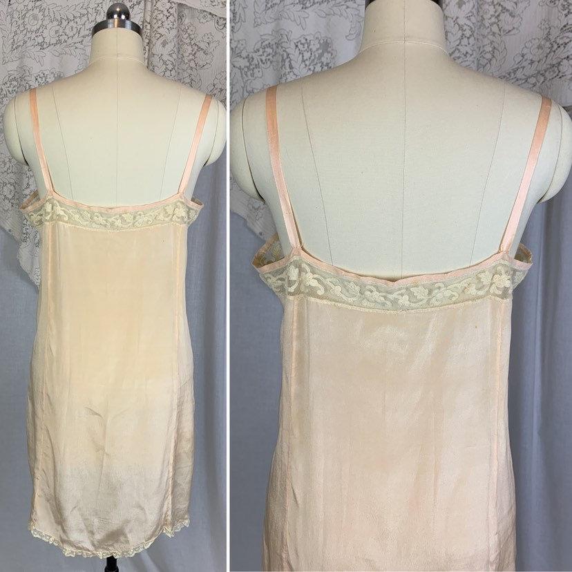 Antique 1920's Chemise | Size SM, MED | Palest Peach Silk Crepe with Tambour Embroidered Lace - Daggers & Dames