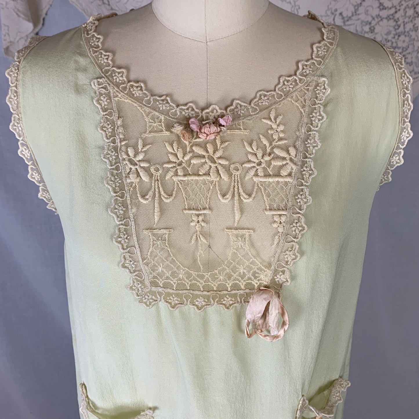 Antique 1920's Pajama Set | Pistachio Green Silk with Ivory Tambour Lace Embroidery & Silk Rosettes | Size XS, S - Daggers & Dames