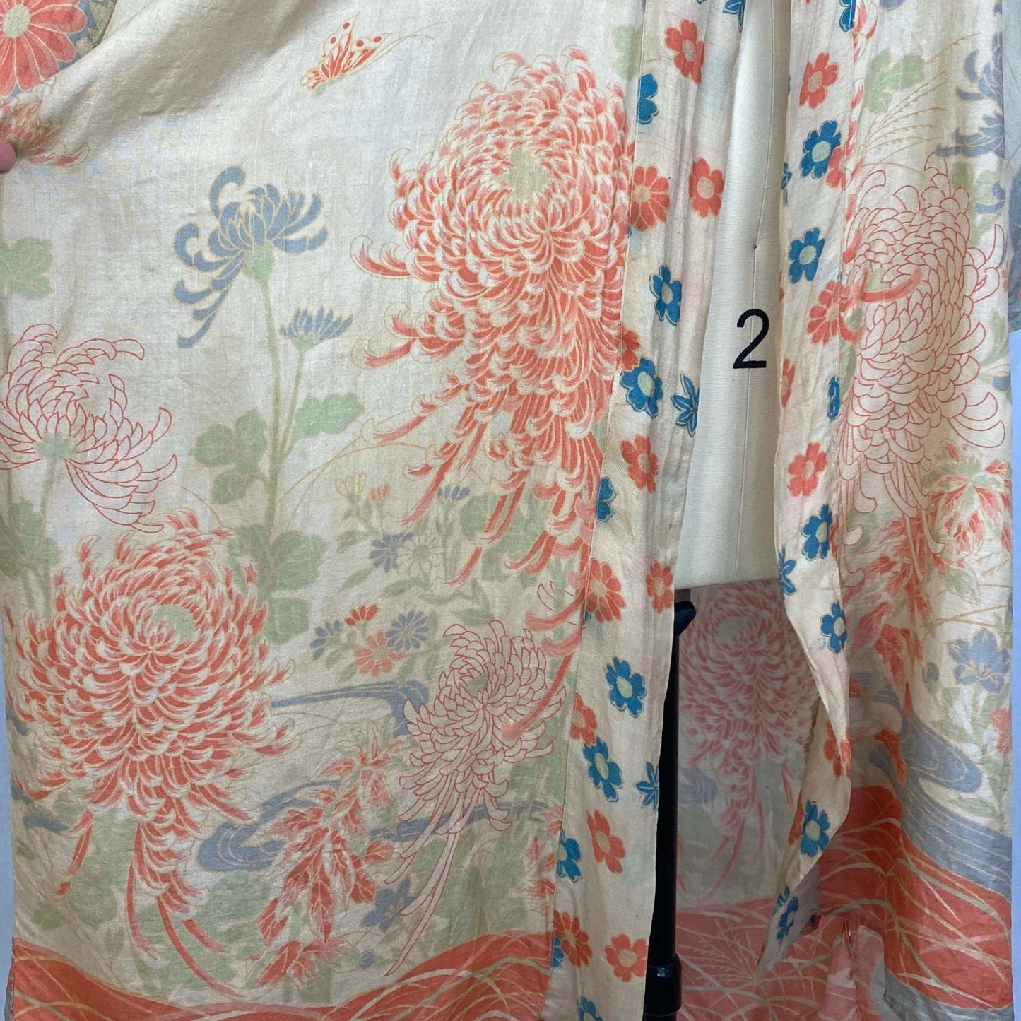 Antique 1920's Robe | Floral Print Raw Pongee Silk | Size Free - Daggers & Dames
