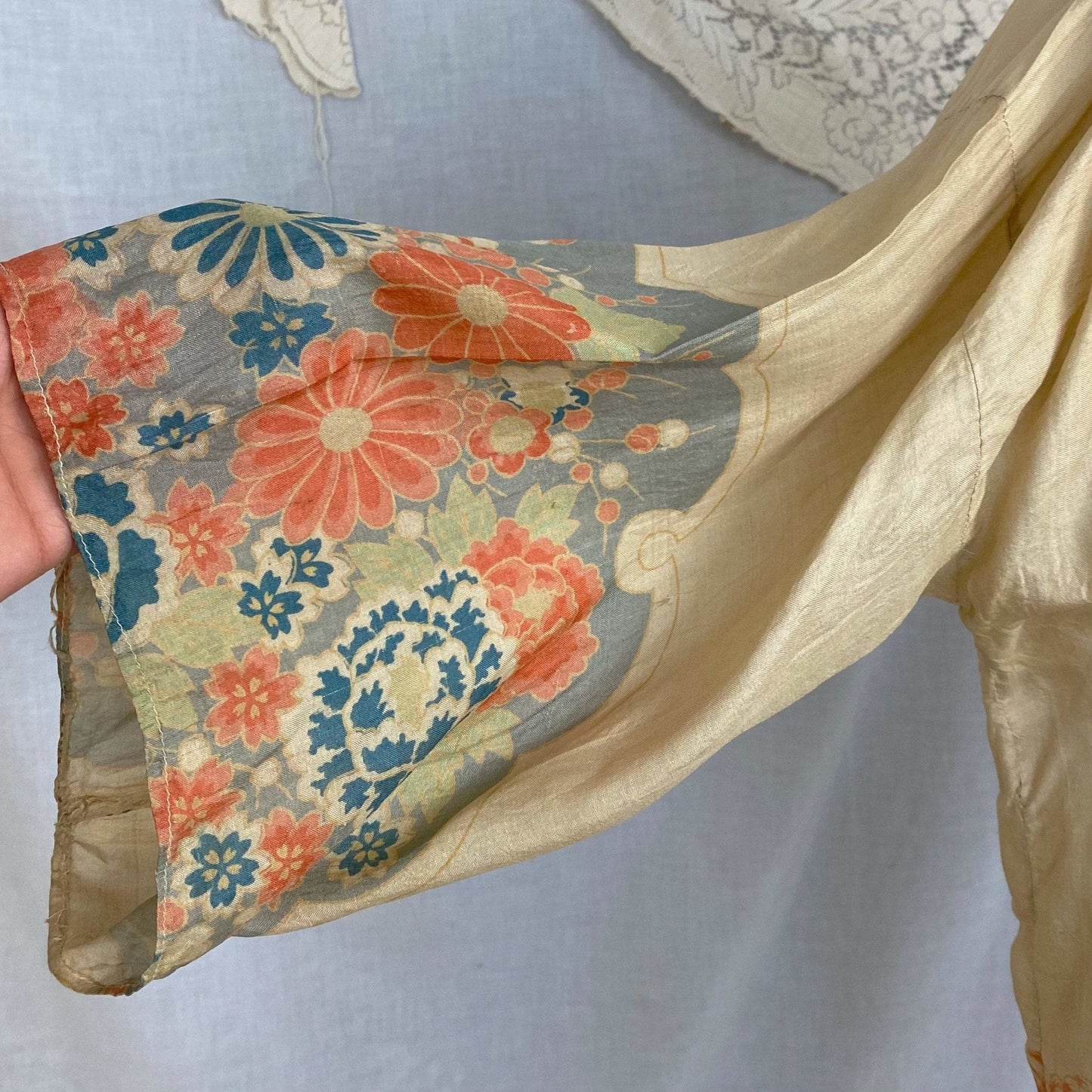 Antique 1920's Robe | Floral Print Raw Pongee Silk | Size Free - Daggers & Dames