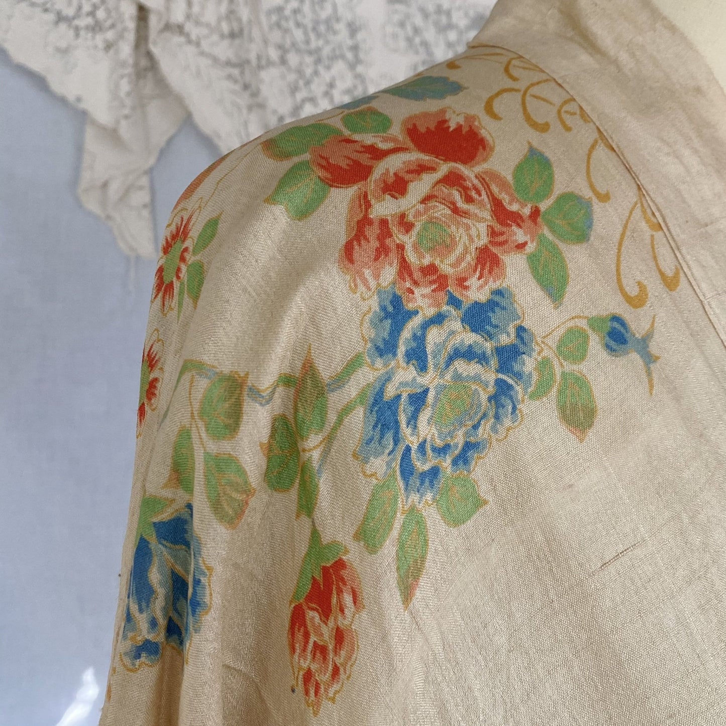 Antique 1920's Robe | Raw Pongee Silk with Bright Floral Print | Size Free | Made in Japan - Daggers & Dames