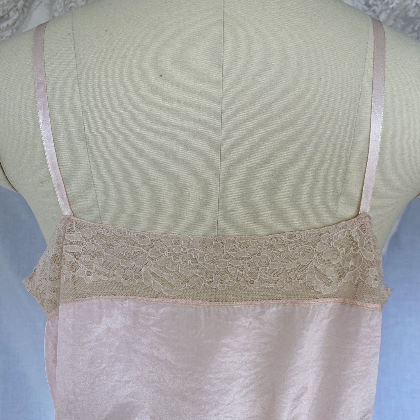 Antique 1920's Step In Chemise | Pale Rose Pink Silk Crepe with Satin Floral Appliqué & Nude Lace | Size S - Daggers & Dames