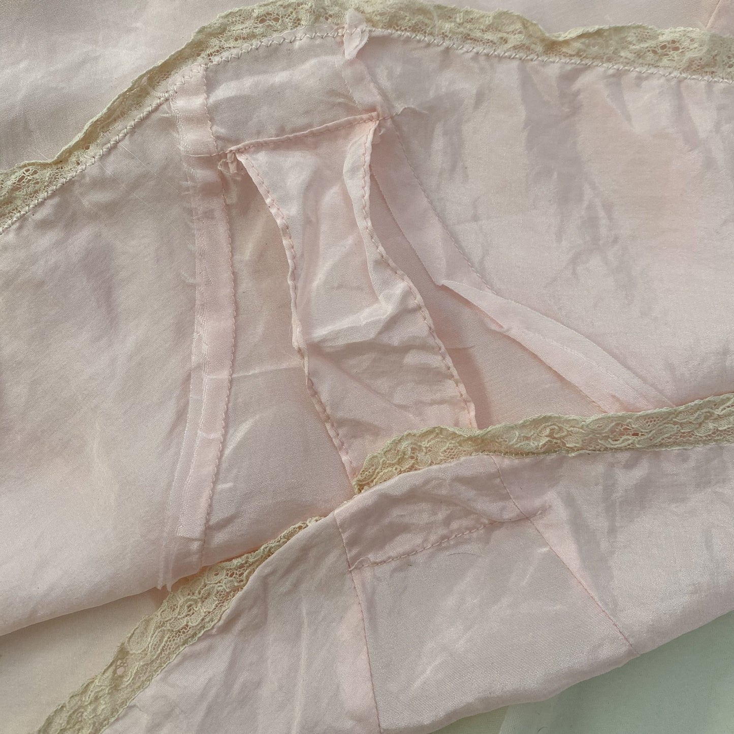 Antique 1920's Step In Chemise | Pale Rose Pink Silk Crepe with Satin Floral Appliqué & Nude Lace | Size S - Daggers & Dames