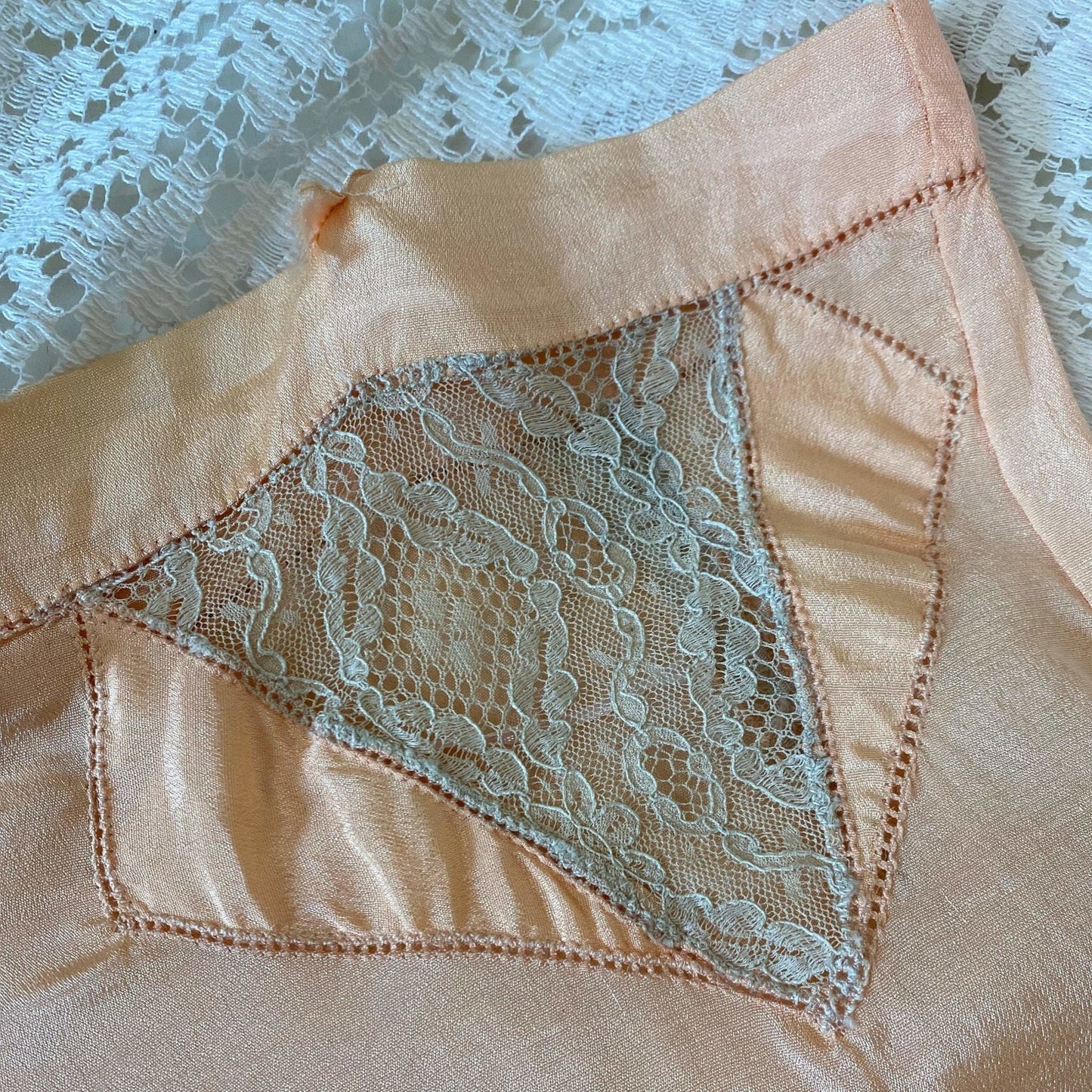 Antique 1920's Step-in Chemise | Rich Peach Silk Crepe with Nude Lace | Size XXS, XS | Never Worn - Daggers & Dames