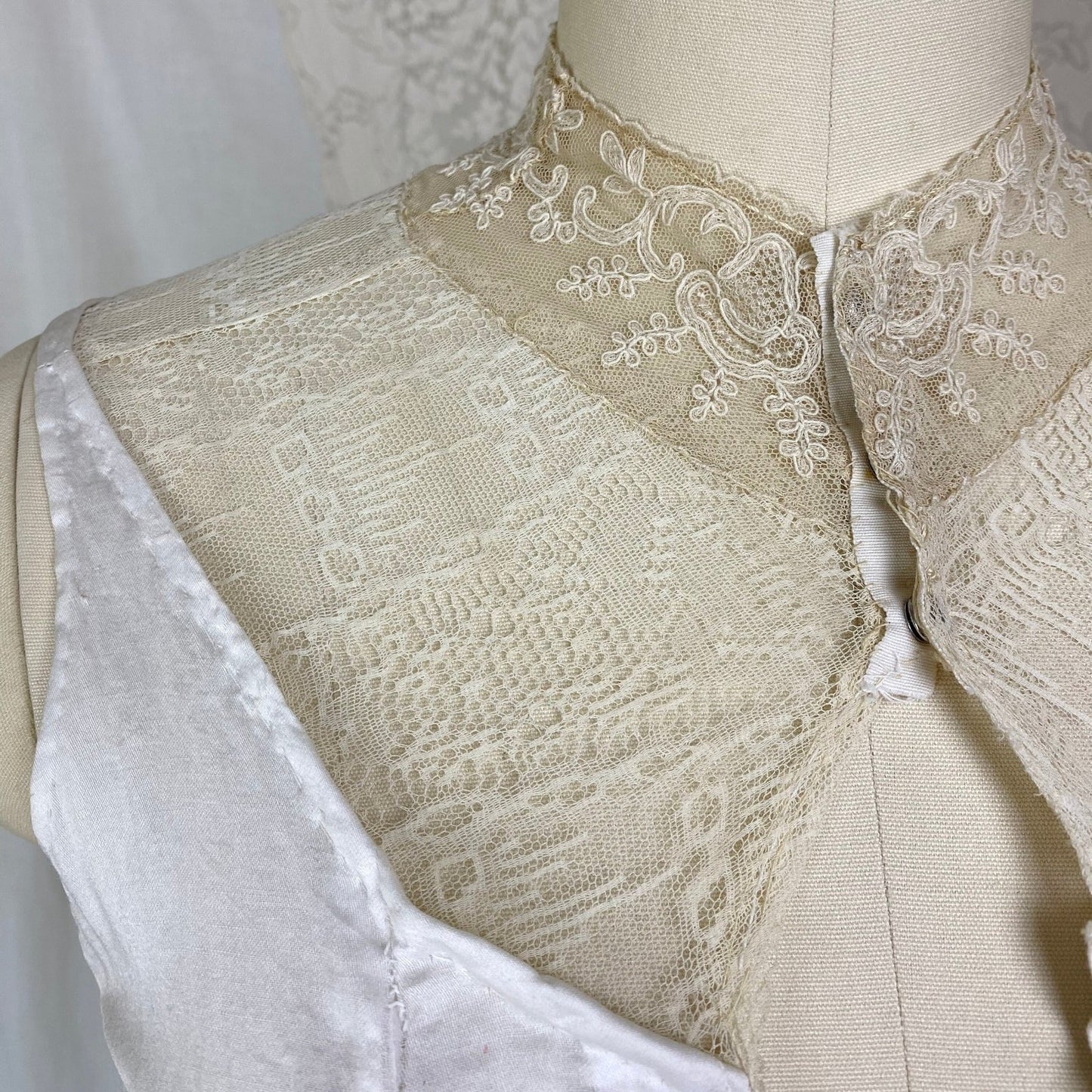 Antique Edwardian Dickie Camisole | Soft White Cotton with Ecru Embroidered Lace | Size XS - Daggers & Dames