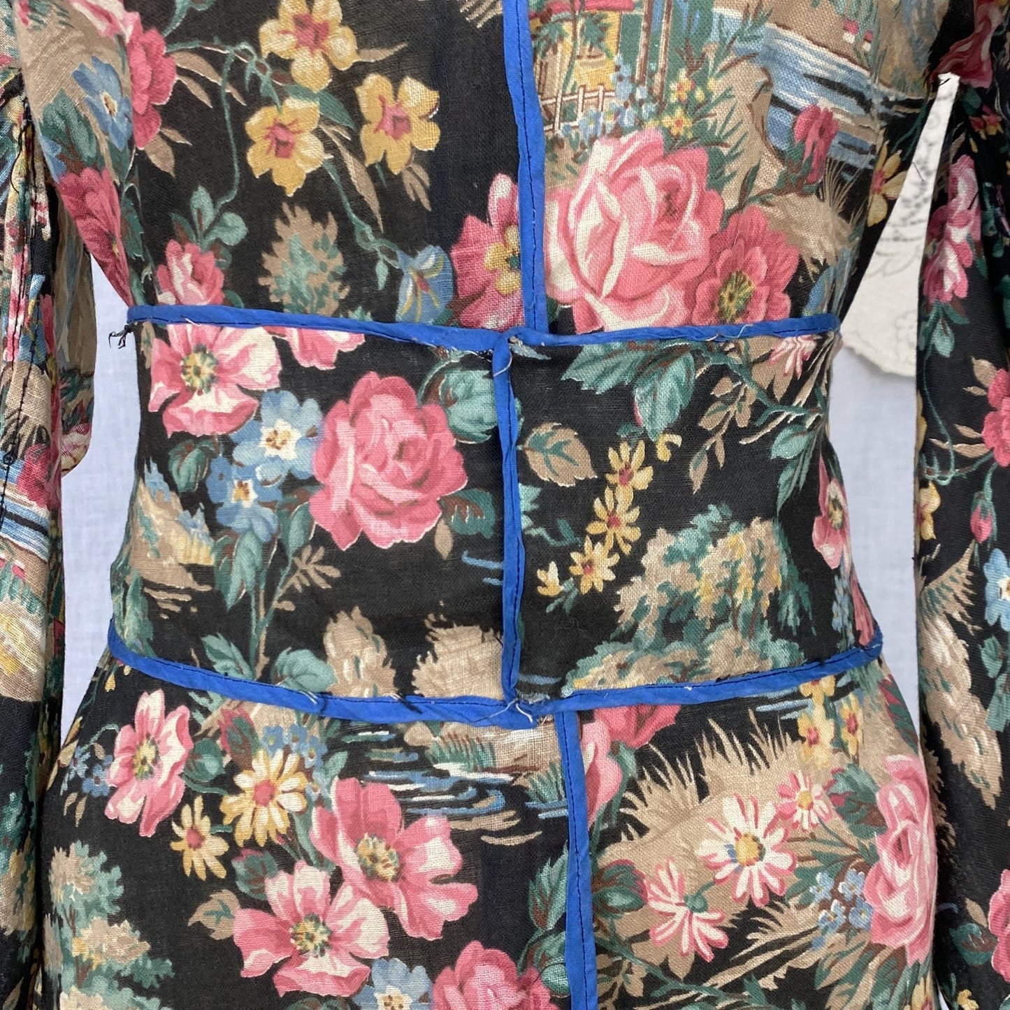 Antique Victorian 1900's Kimono Style Robe | Black with Bright Floral Scenic Print Cotton | Size XS - Daggers & Dames