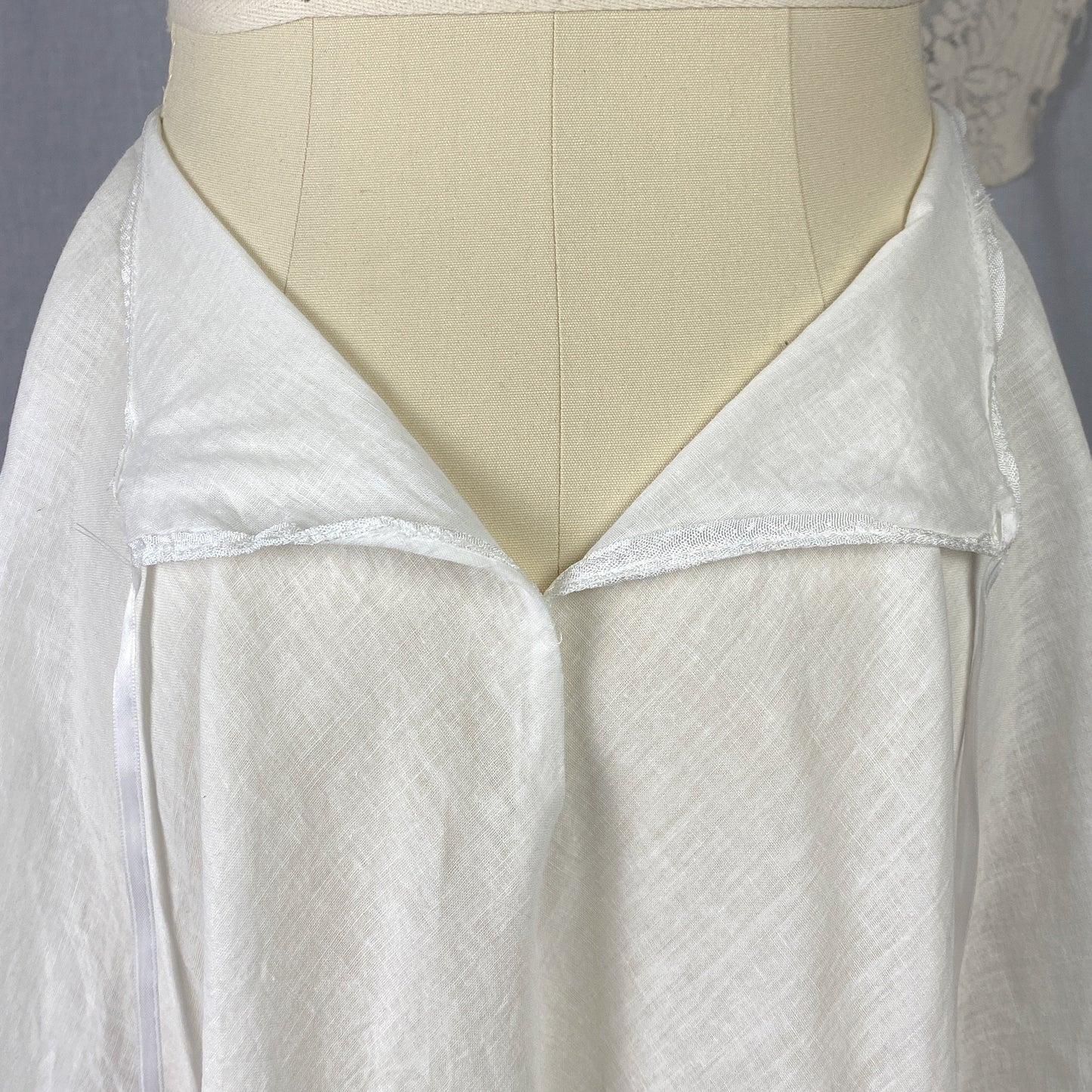 Antique 1910's Edwardian Petticoat | Crisp White Cotton Muslin with Satin Ribbon Tie | Size XS, S
